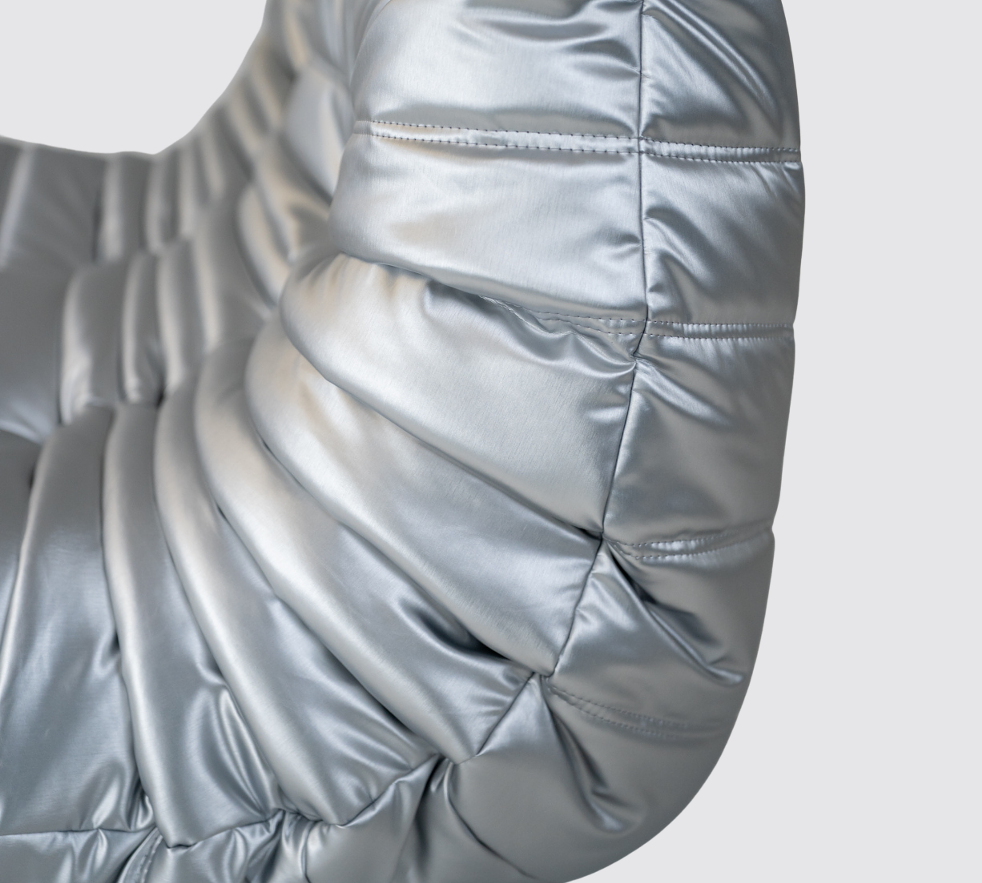 Poltrona Togo in ecopelle grigio spazio 1