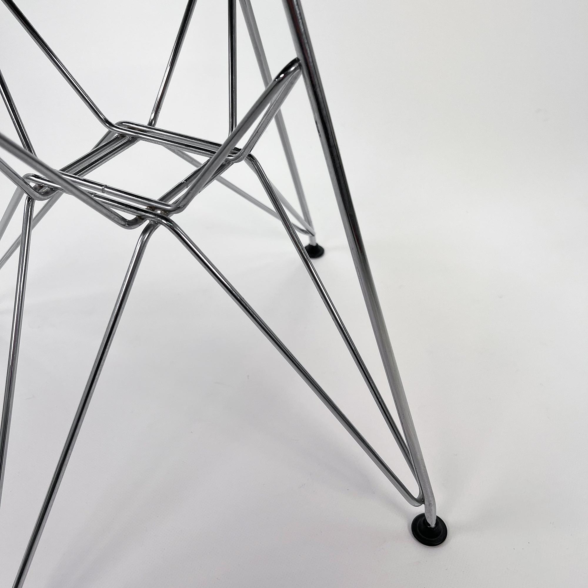 DSR Stuhl Plastik Chrom Tiefschwarz 6