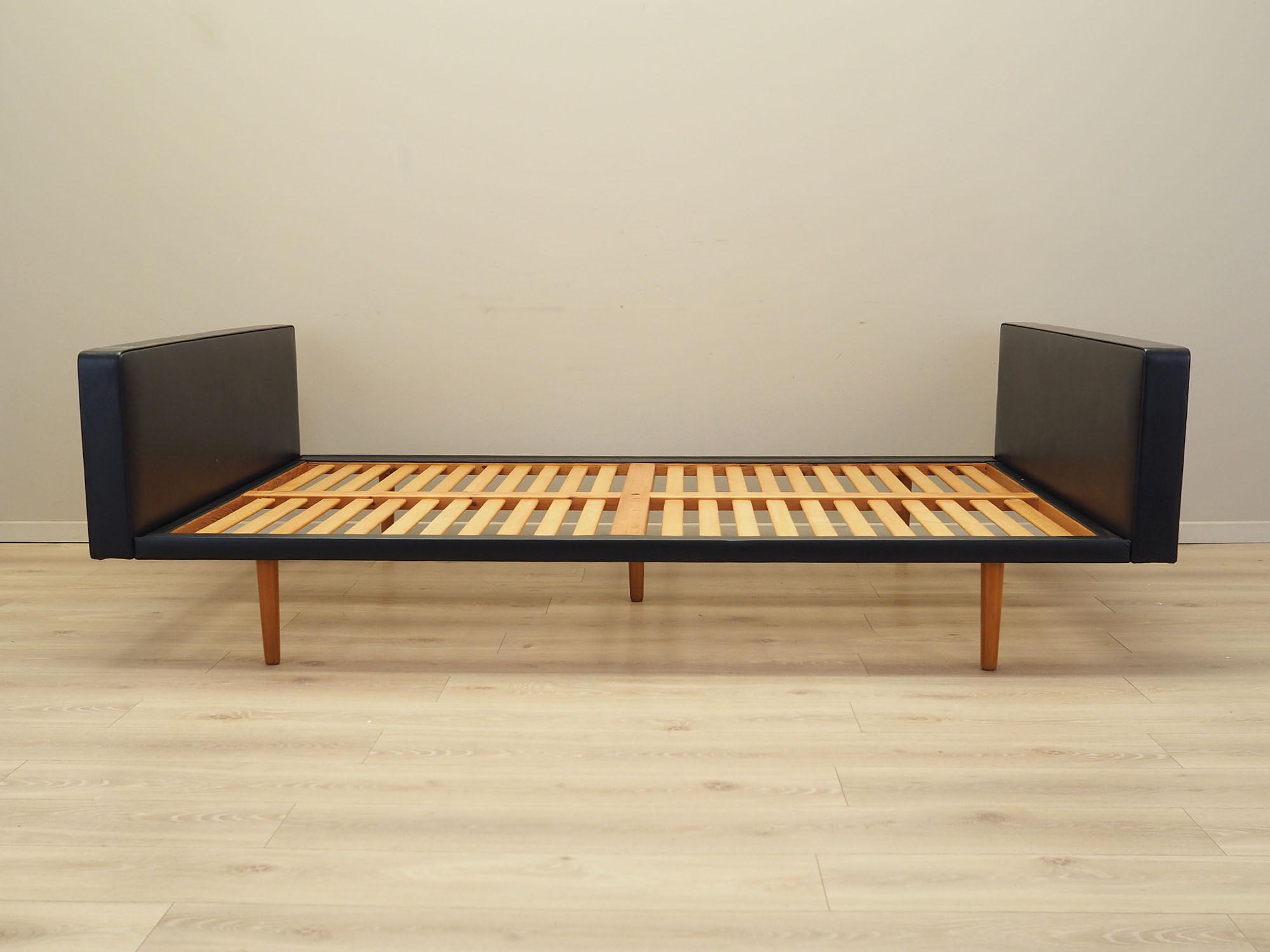 Bett Kunstleder Holz 1960er Jahre 2