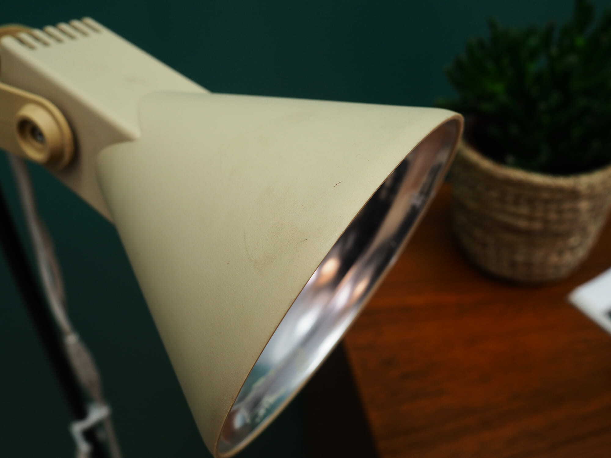 Vintage floor lamp metal pink 1970s 5