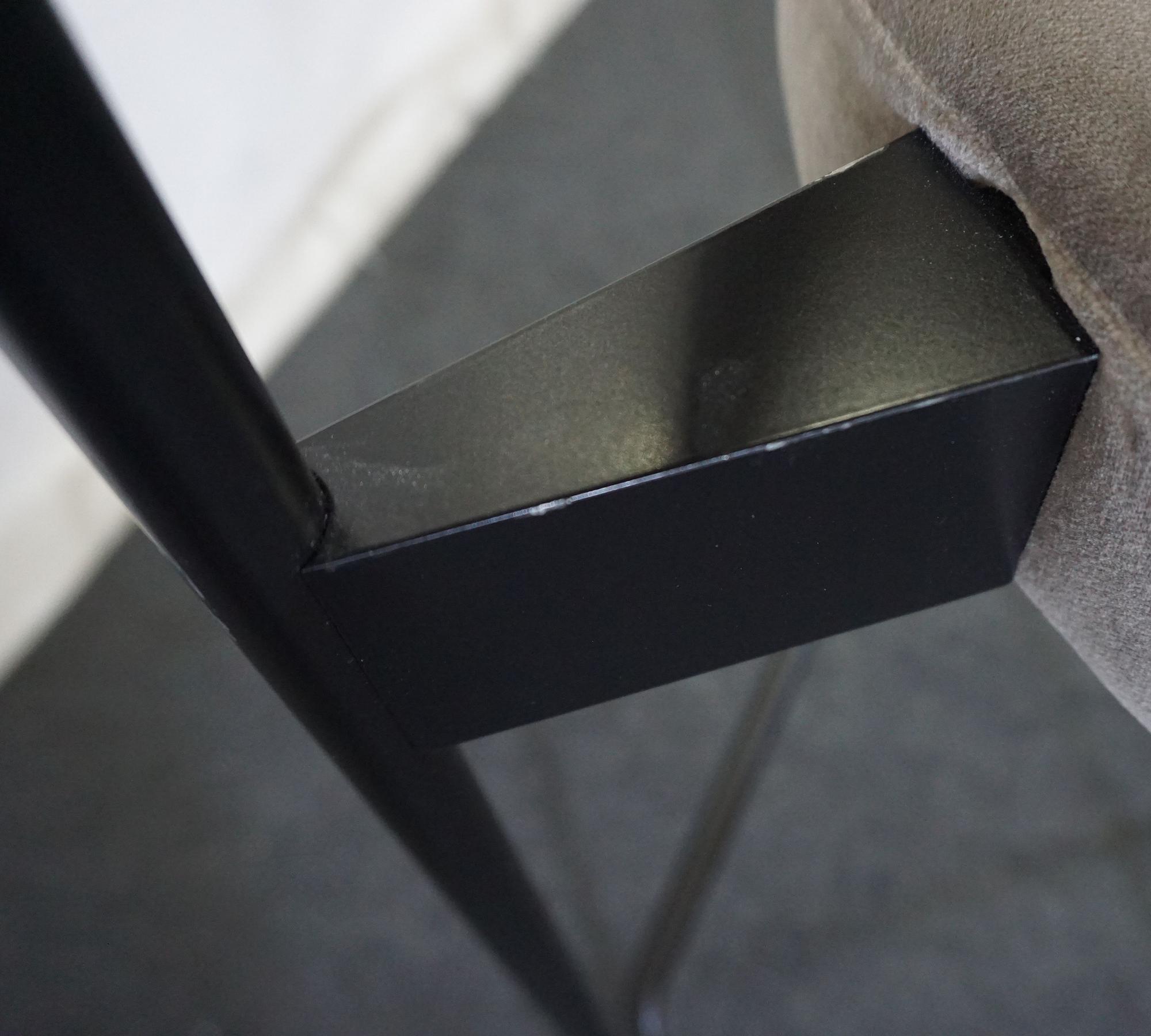 Series 430 Hocker Samt Taupe 6