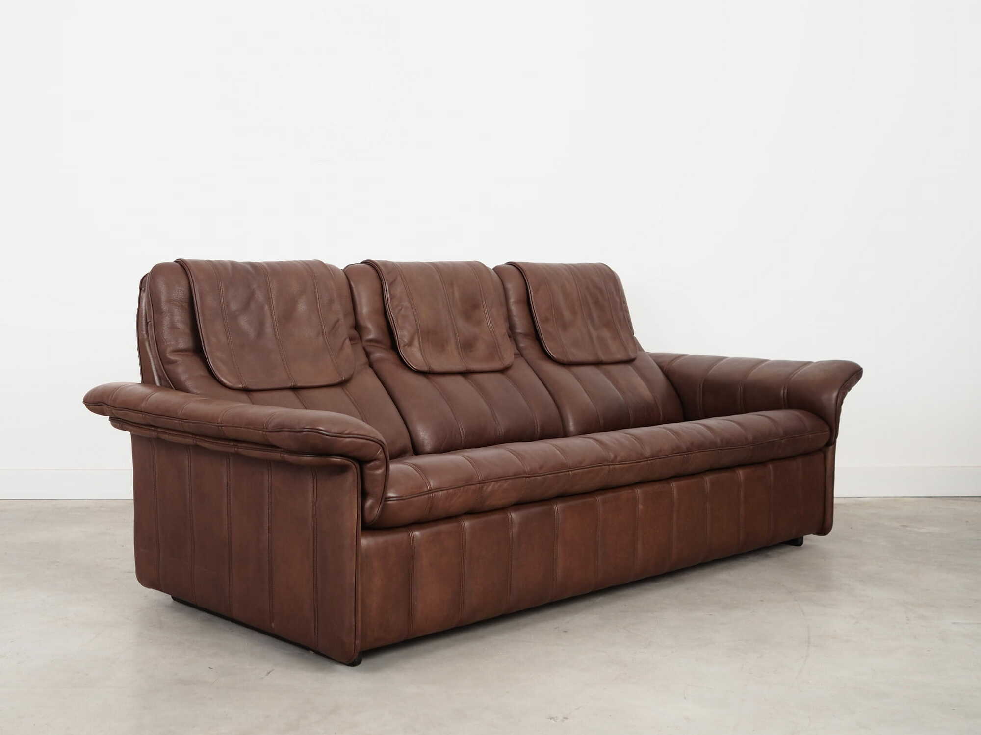 Sofa Leather Brown 1970s 4