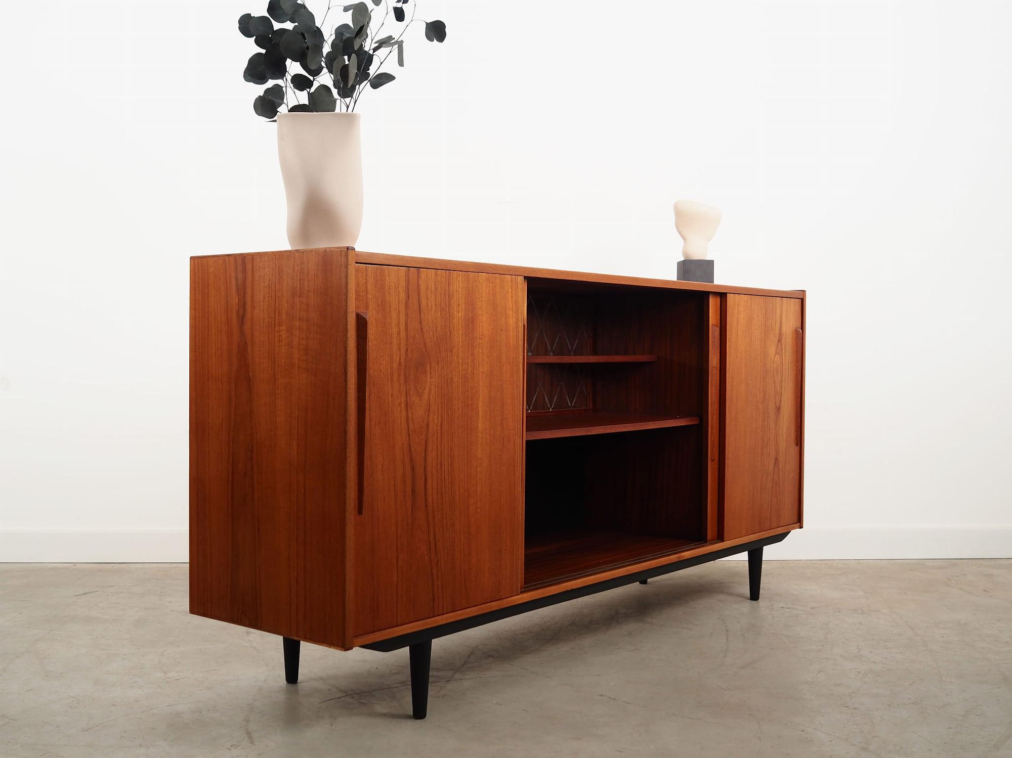 Sideboard teak 1970s 6