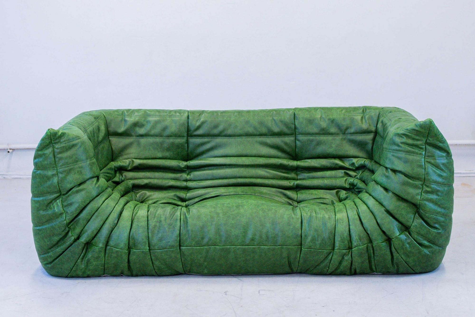 Divano Togo 2 posti con braccioli in pelle pull-up verde 0
