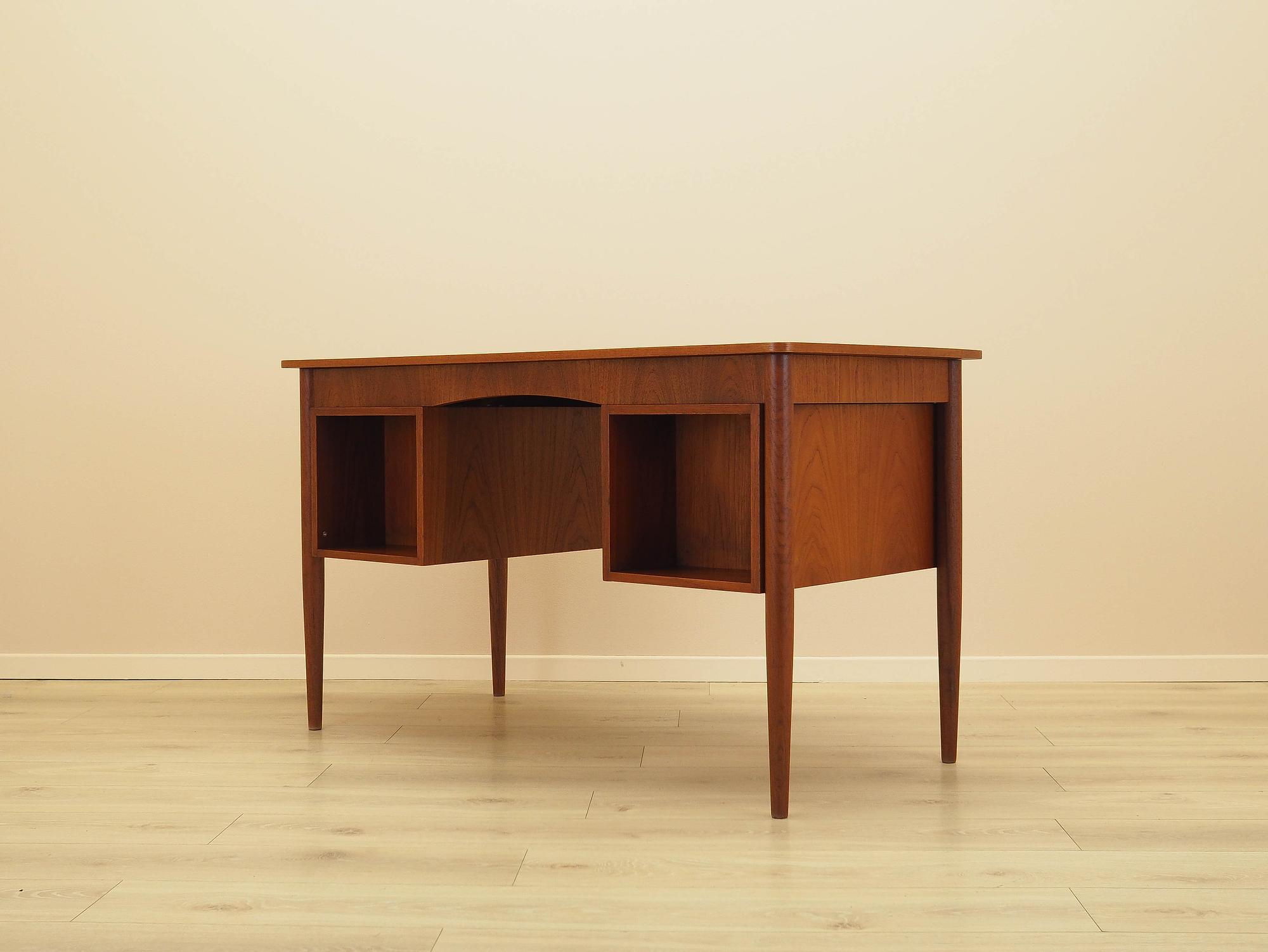 Teak desk 1970s 9