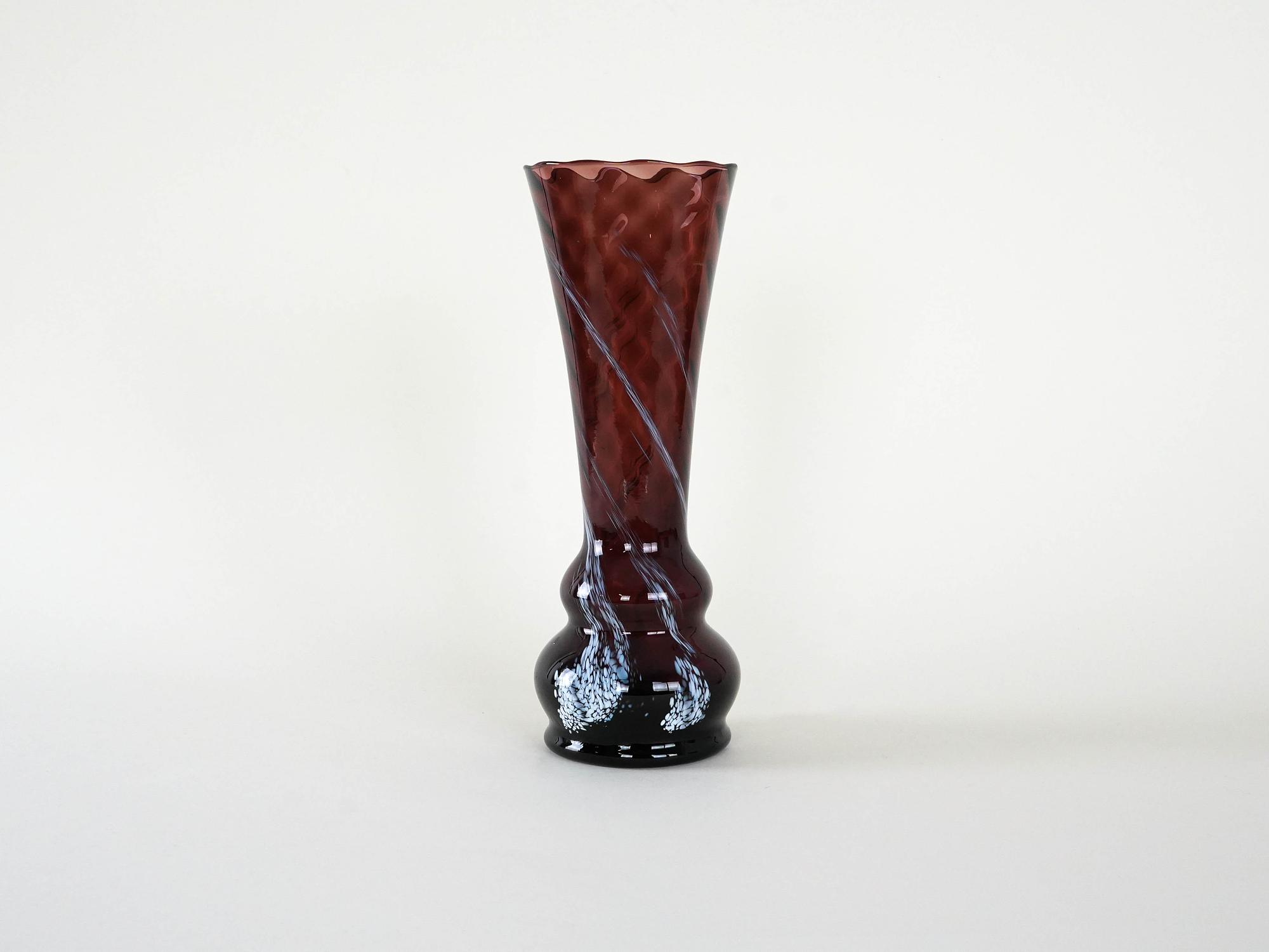 Glass vase Ruby 2