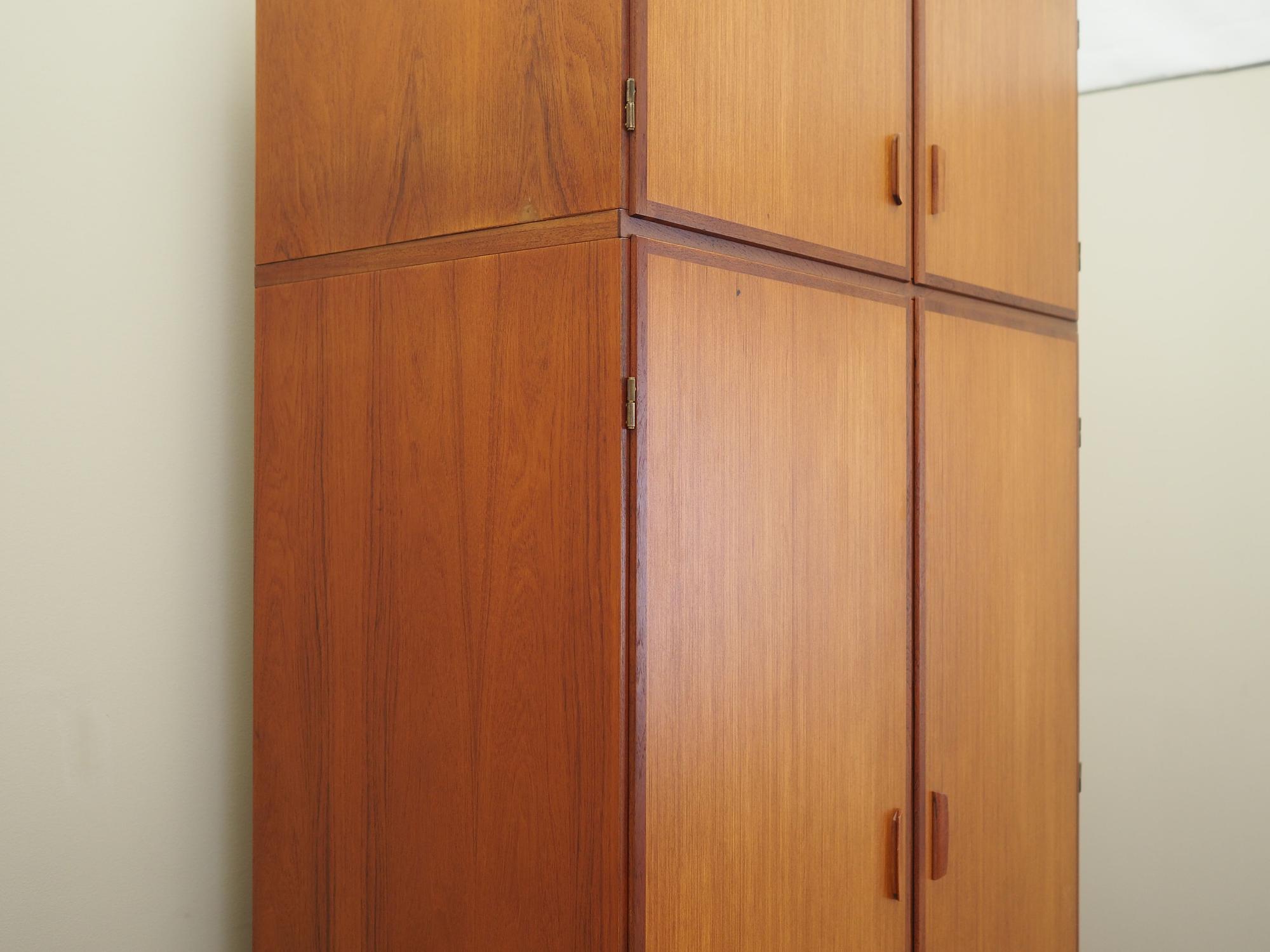 Kleiderschrank Teakholz 1970er Jahre 12