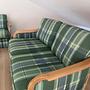 2x Vintage Sofa 2-Sitzer & Couchtisch Olivenholz Kariert 1