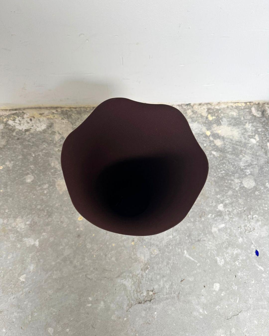 Wavy Vase Metall Braun 2