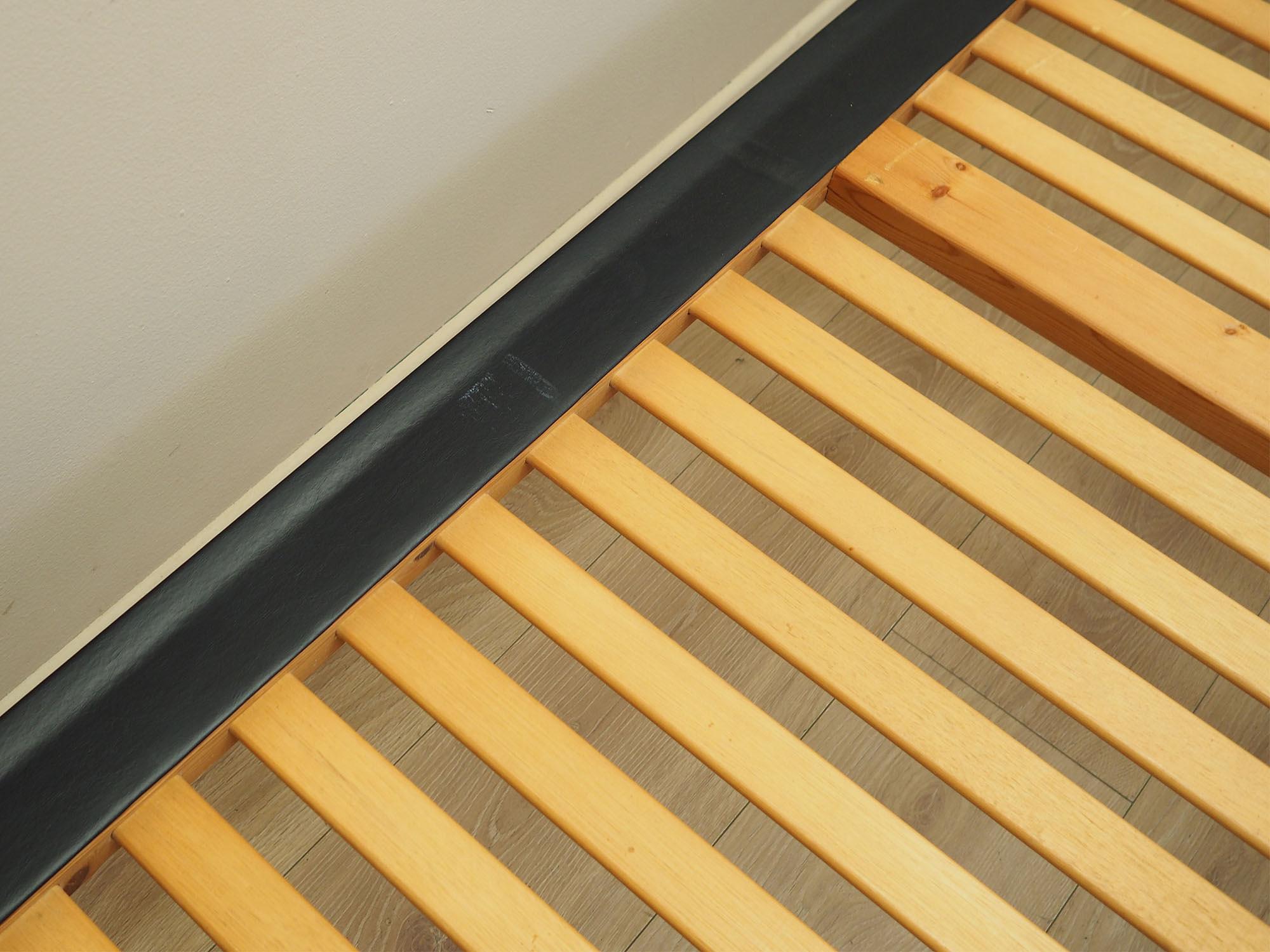 Bett Kunstleder Holz 1960er Jahre 9