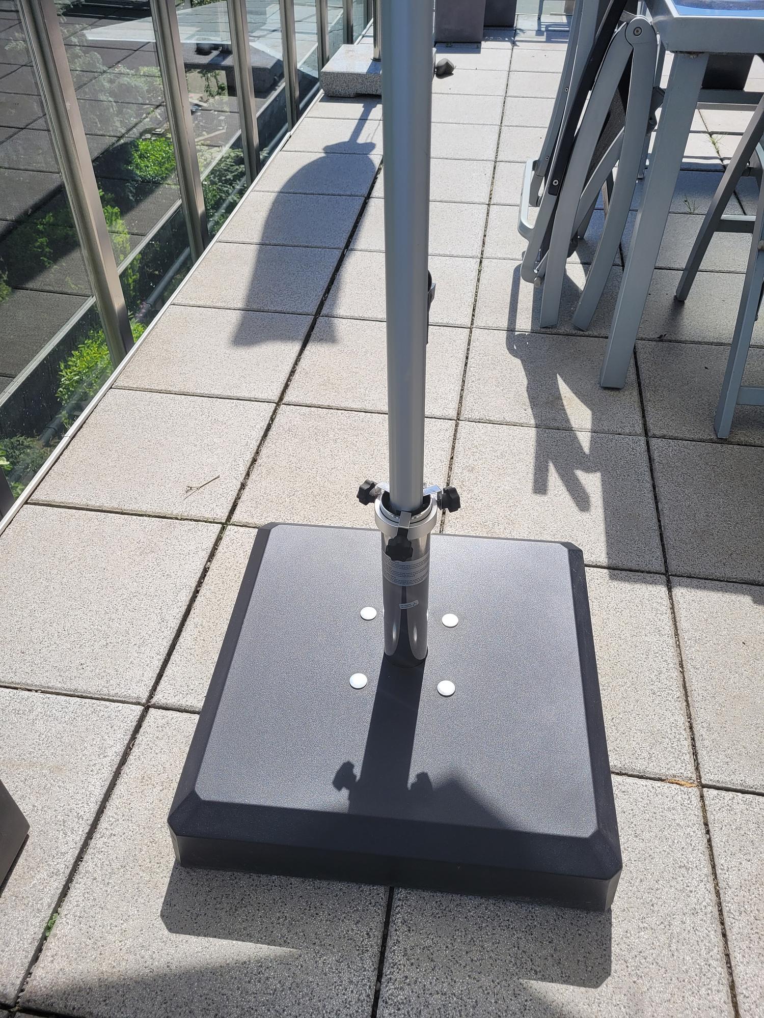 655 Parasol stand &amp; umbrella aluminum 65 kg 3
