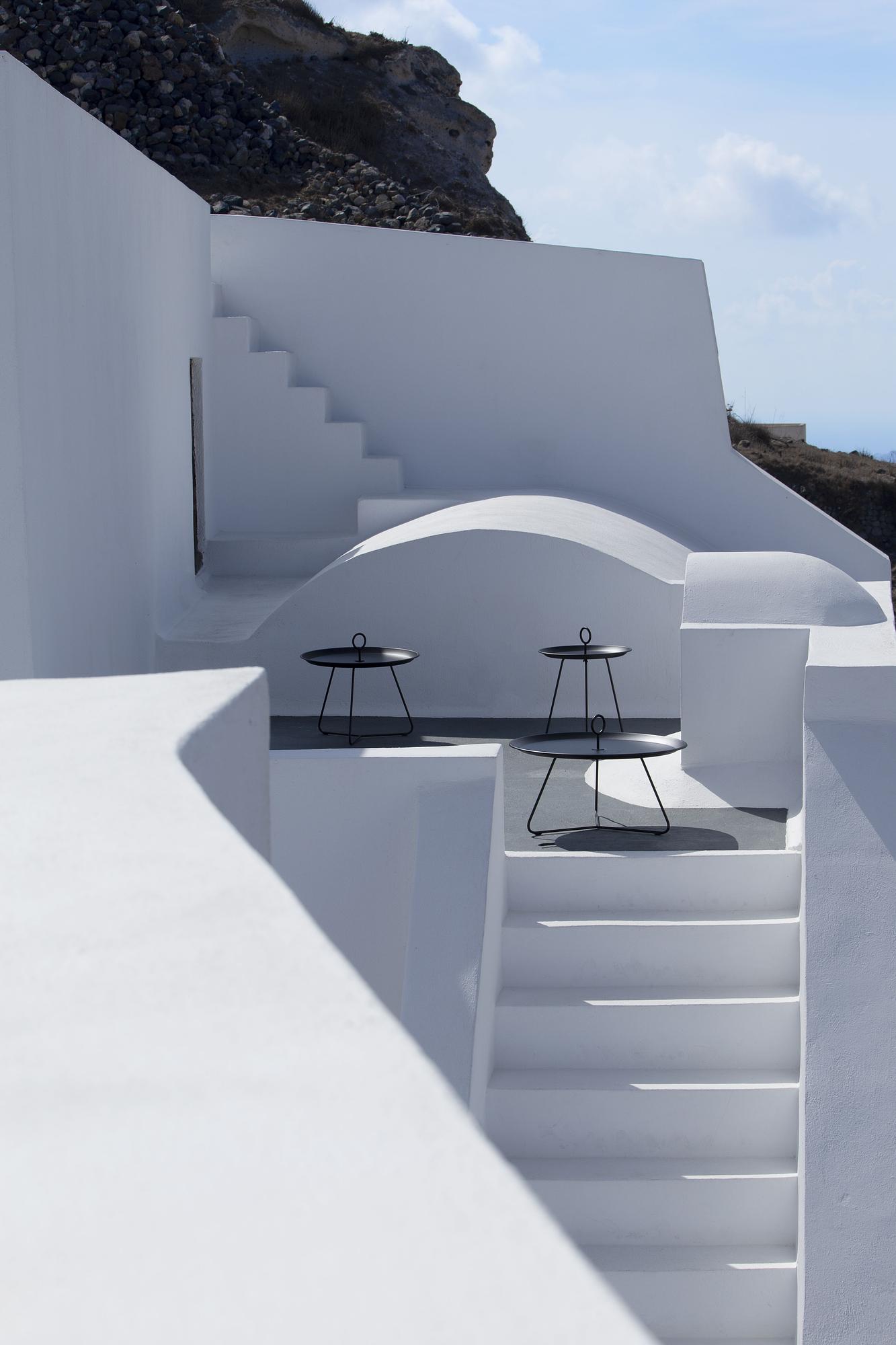 EYELET Serviertisch 70cm Schwarz 1