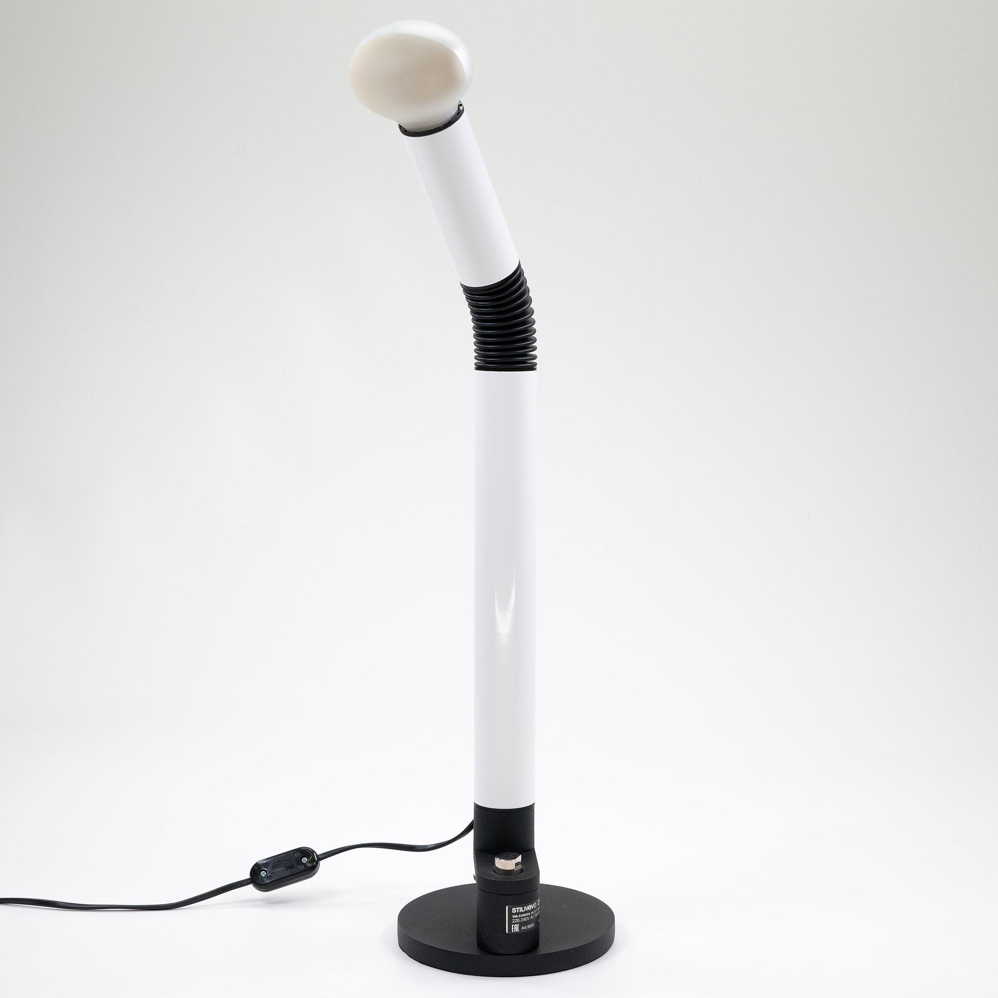 Periscope Table Lamp Metal Rubber White 1