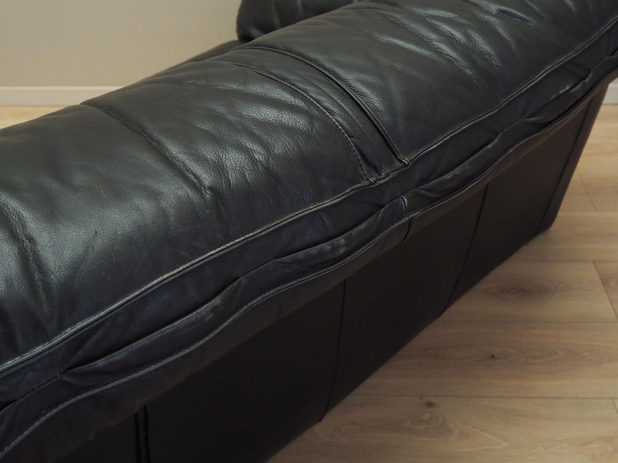 3-seater sofa leather black 1960s 9