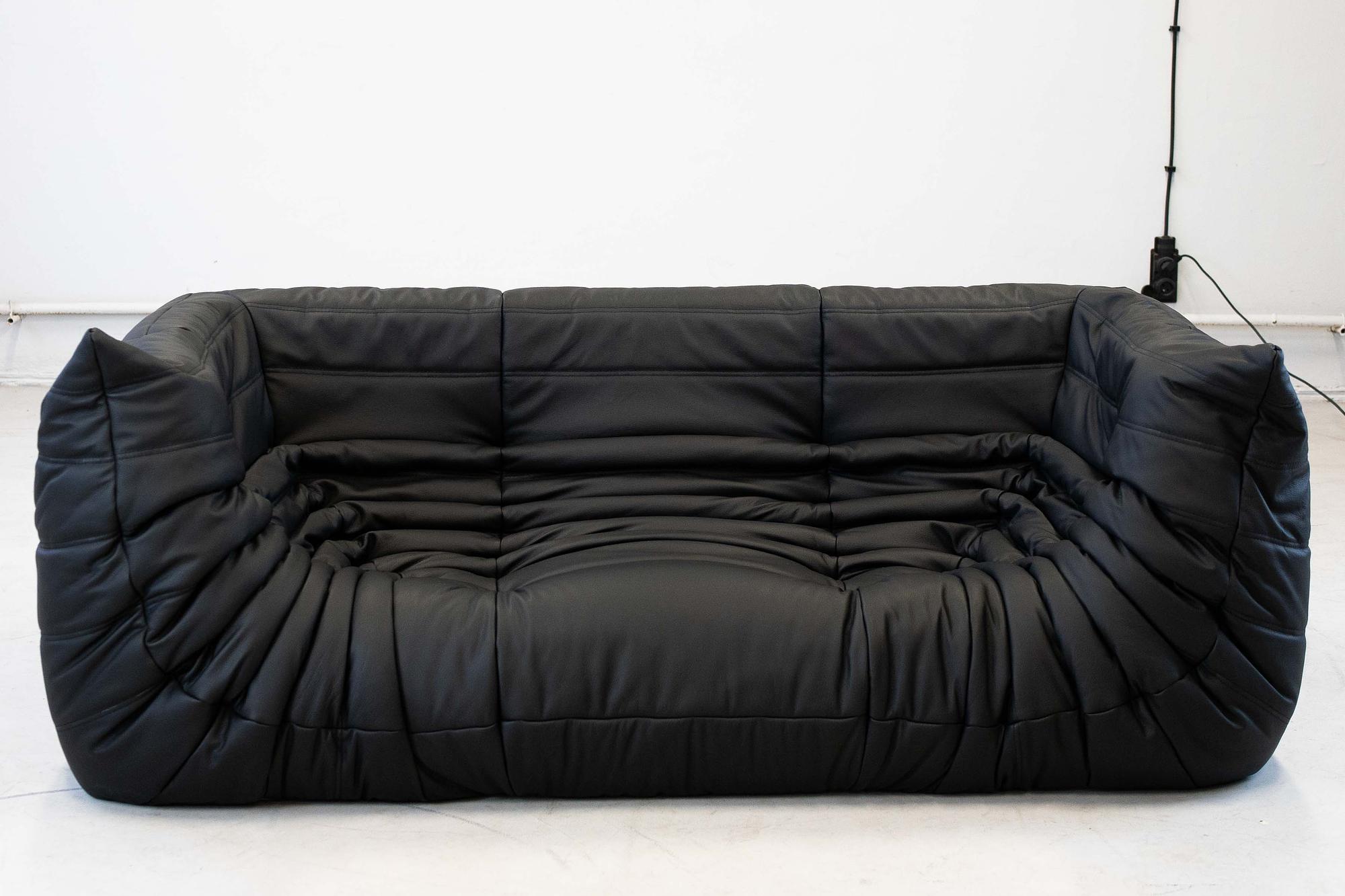 Togo Sofa 2-seater with armrest Madras leather Black 4