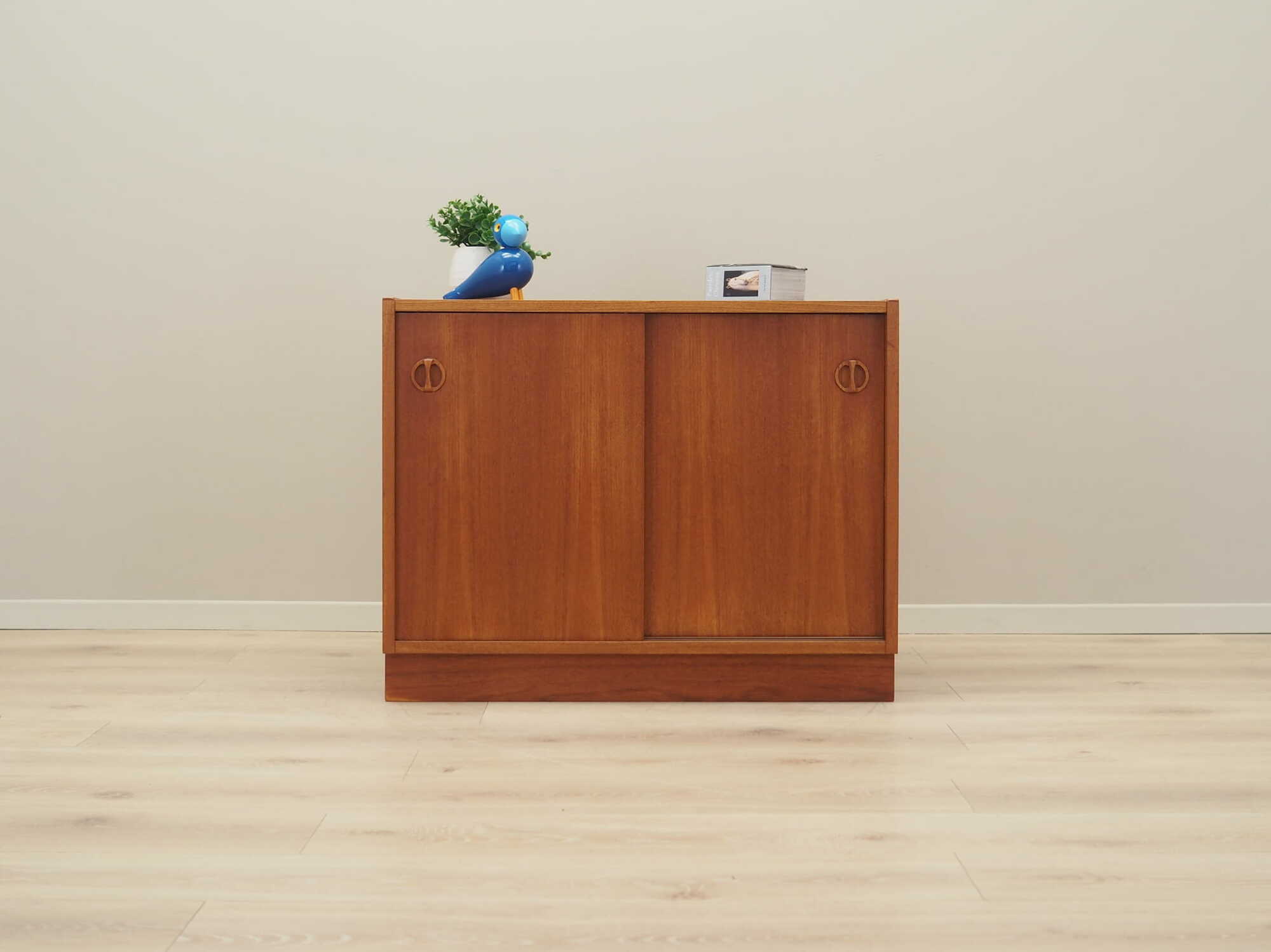 Vintage Schrank Teakholz Braun 1970er Jahre 1