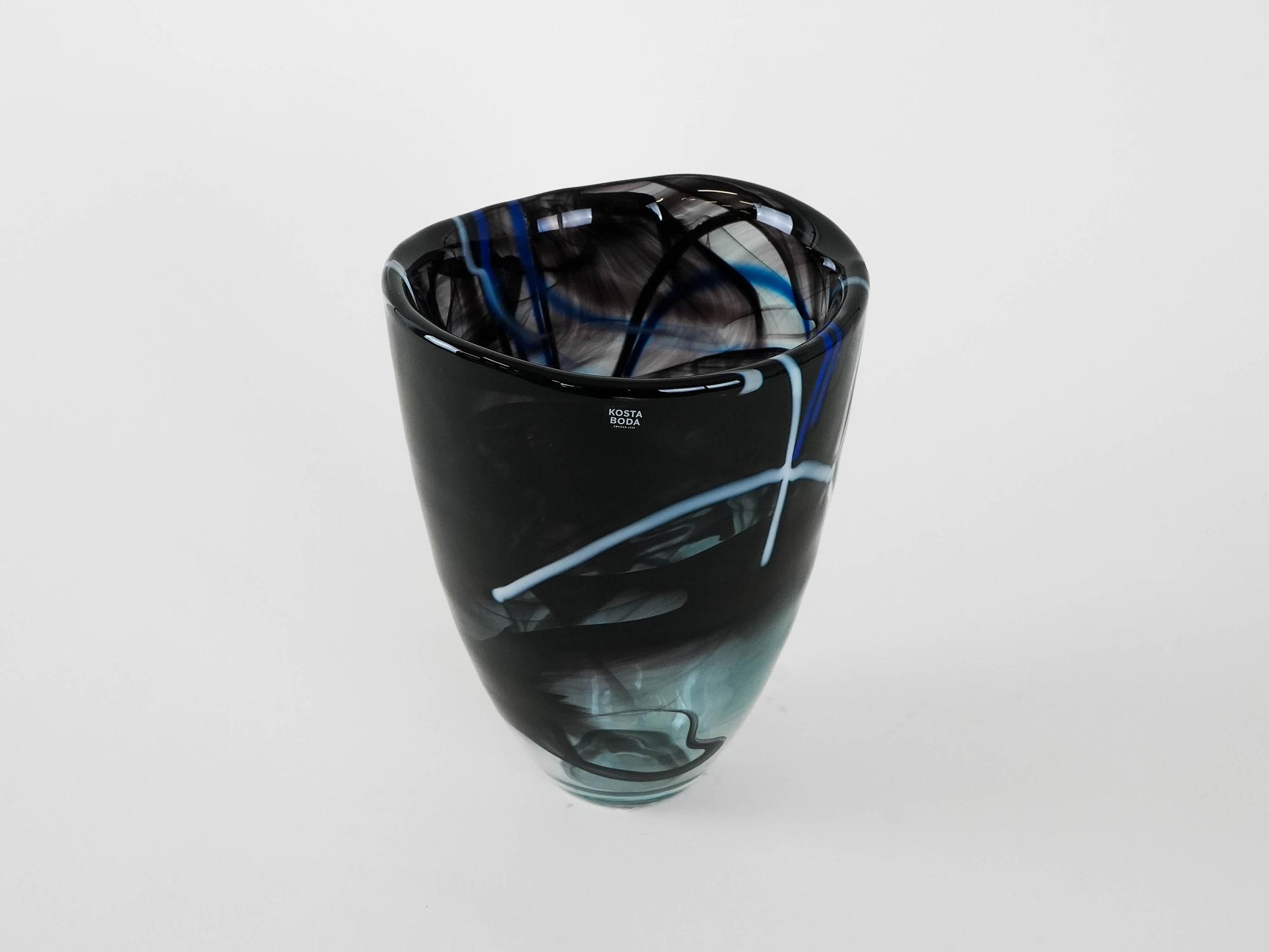 Glass vase Blue 1980s 4