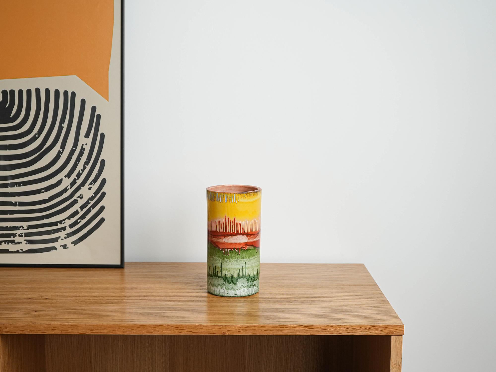 Cylindrical vase 1970s 6