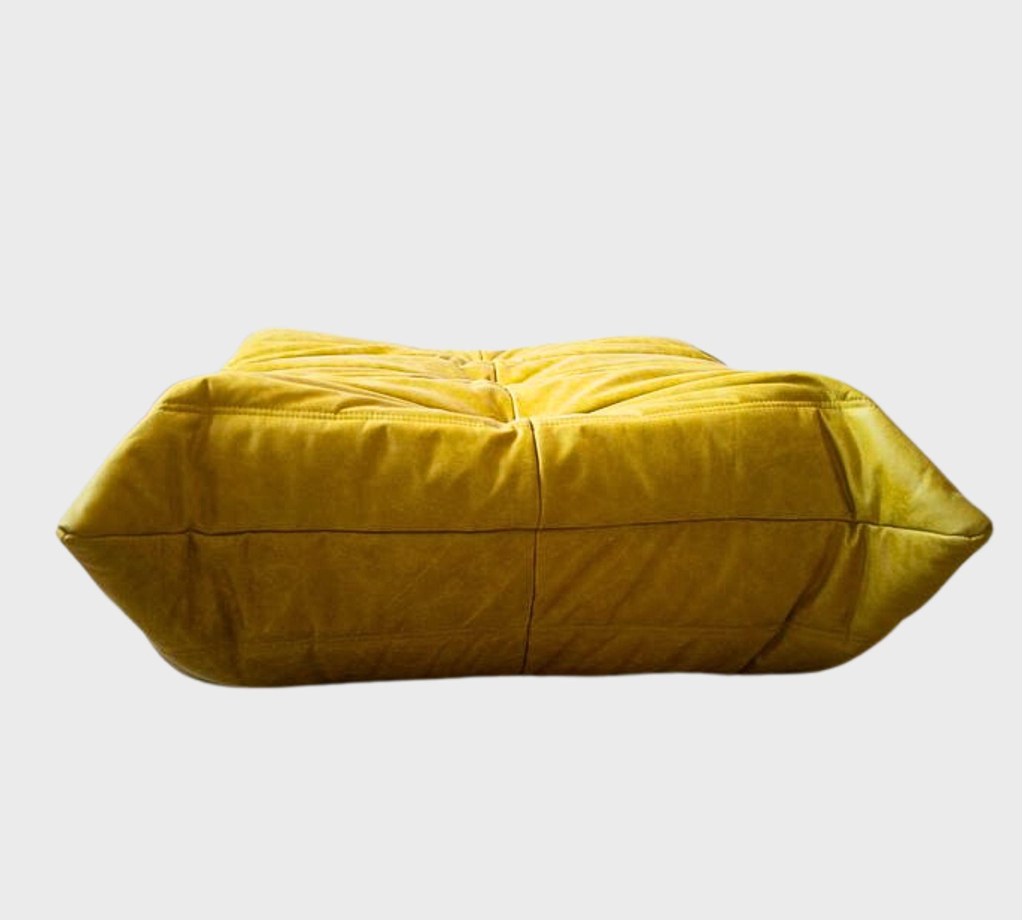 Togo Ottoman Pull-Up-Leder Gelb 1