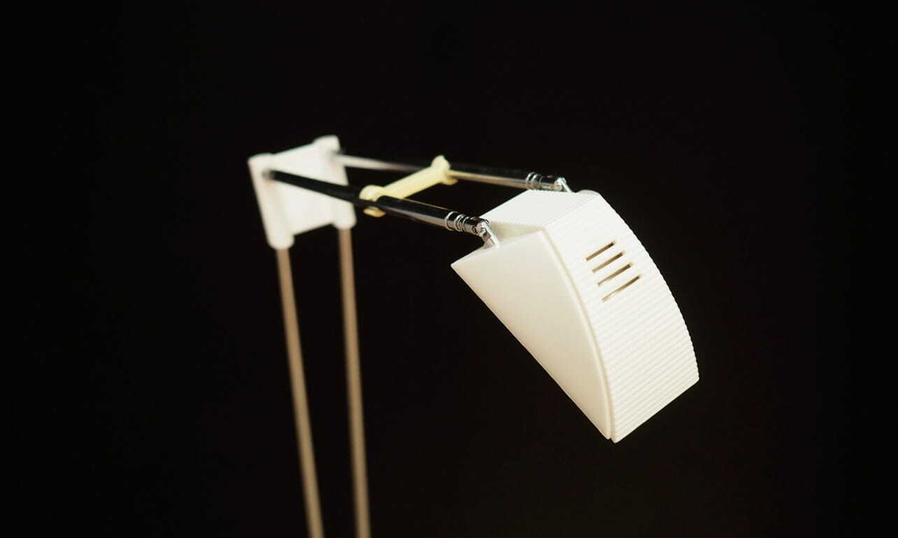 Vintage Stehlampe Metall Kunststoff Weiß 1970er Jahre  2