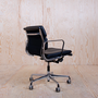 Vitra Eames EA217 Soft Pad Chair Schwarz Leder 4