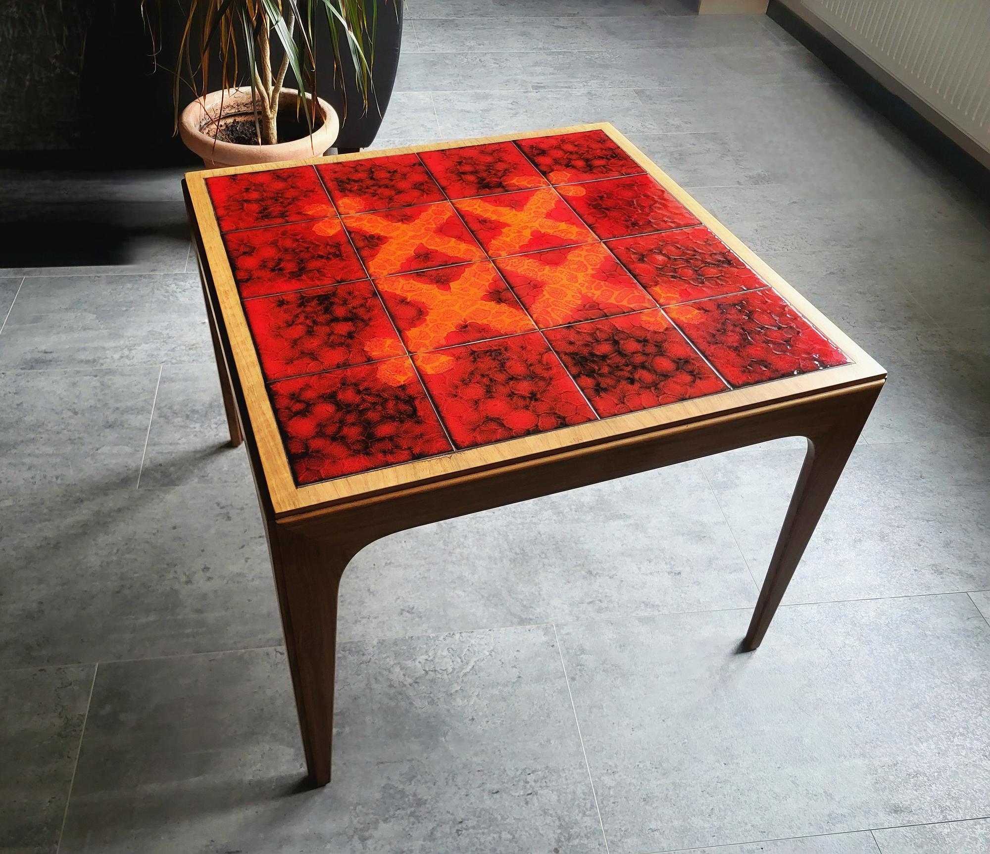 Fat Lava Couchtisch Holz Keramik 1