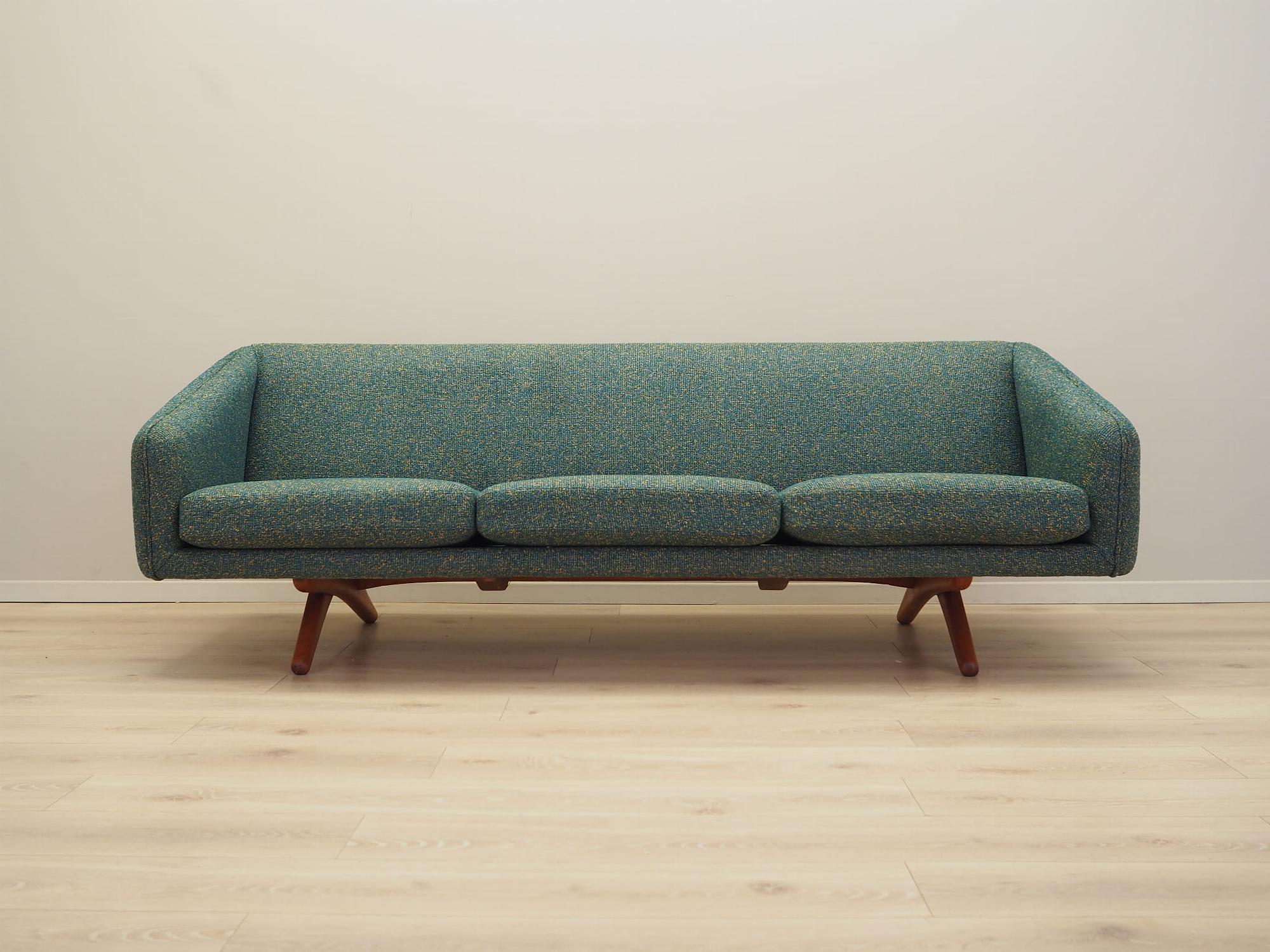 Model ML-90 3-Seater Sofa Green 1960s 1