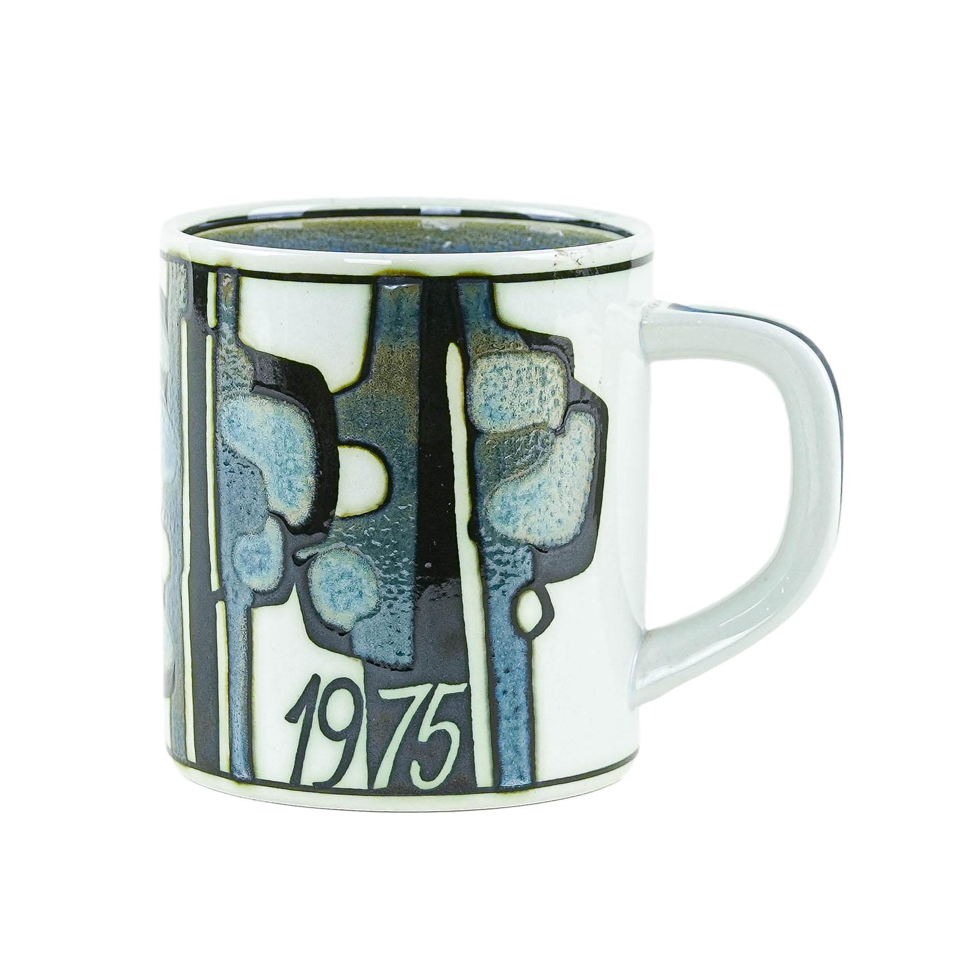 Ceramic cup 1970s Bodil Buch Royal Copenhagen 0