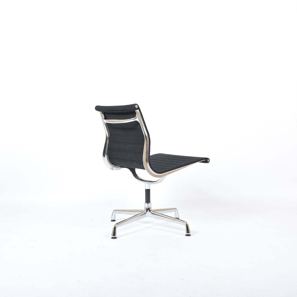 Eames EA 105 Stuhl Stoff Schwarz  3