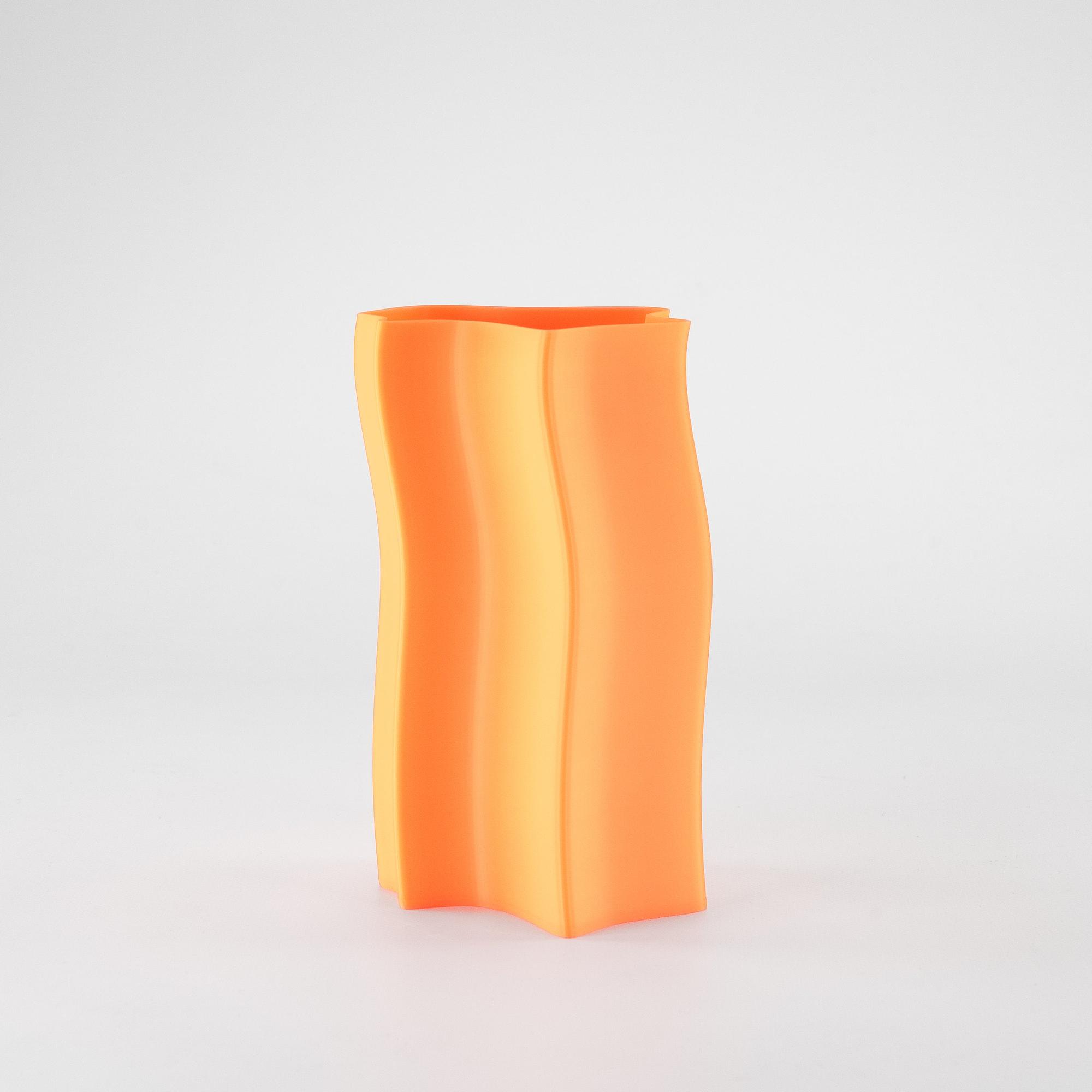 1125-1 Fluid Vase Neon Orange 2