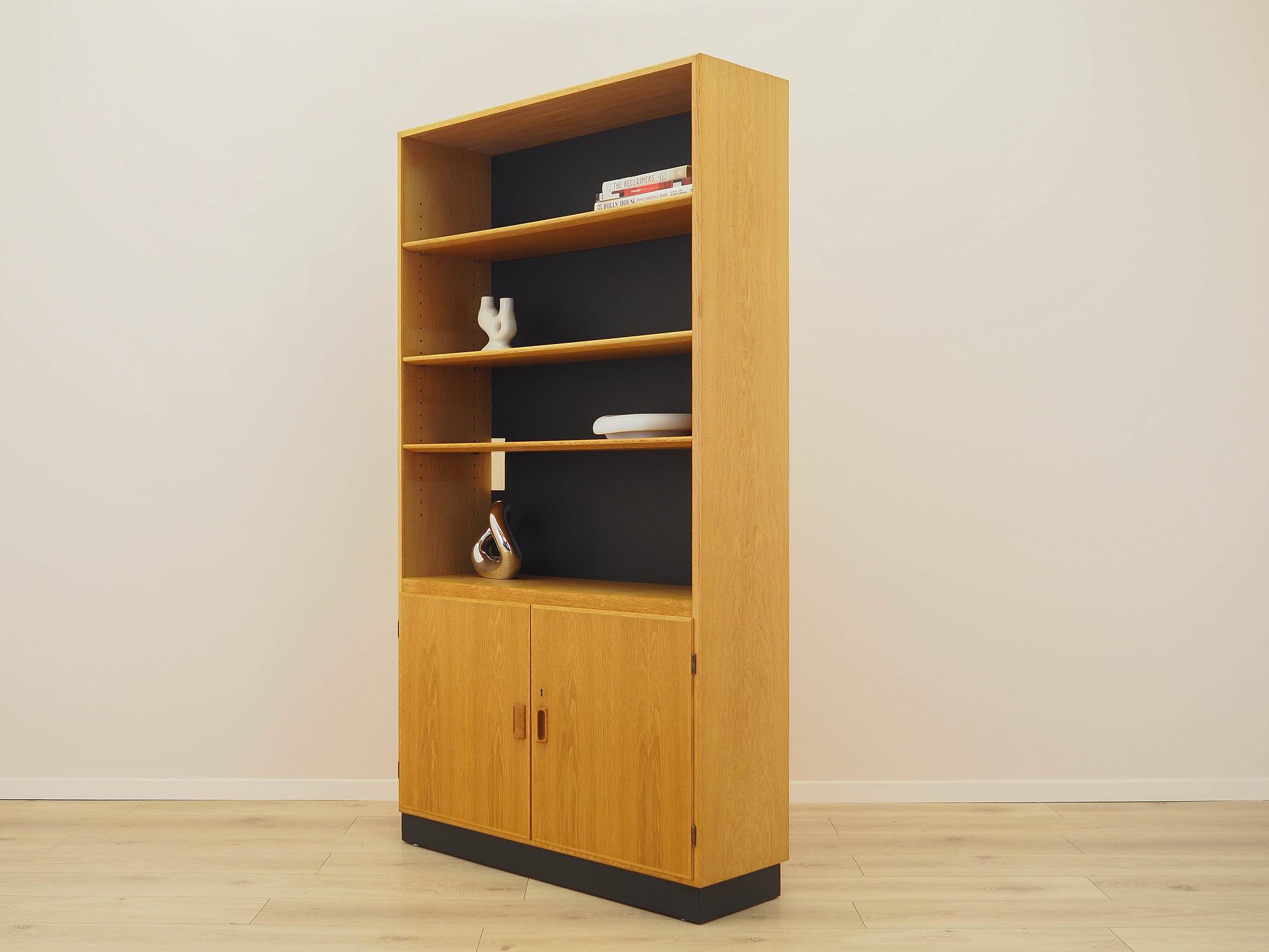 Libreria in legno di frassino 3