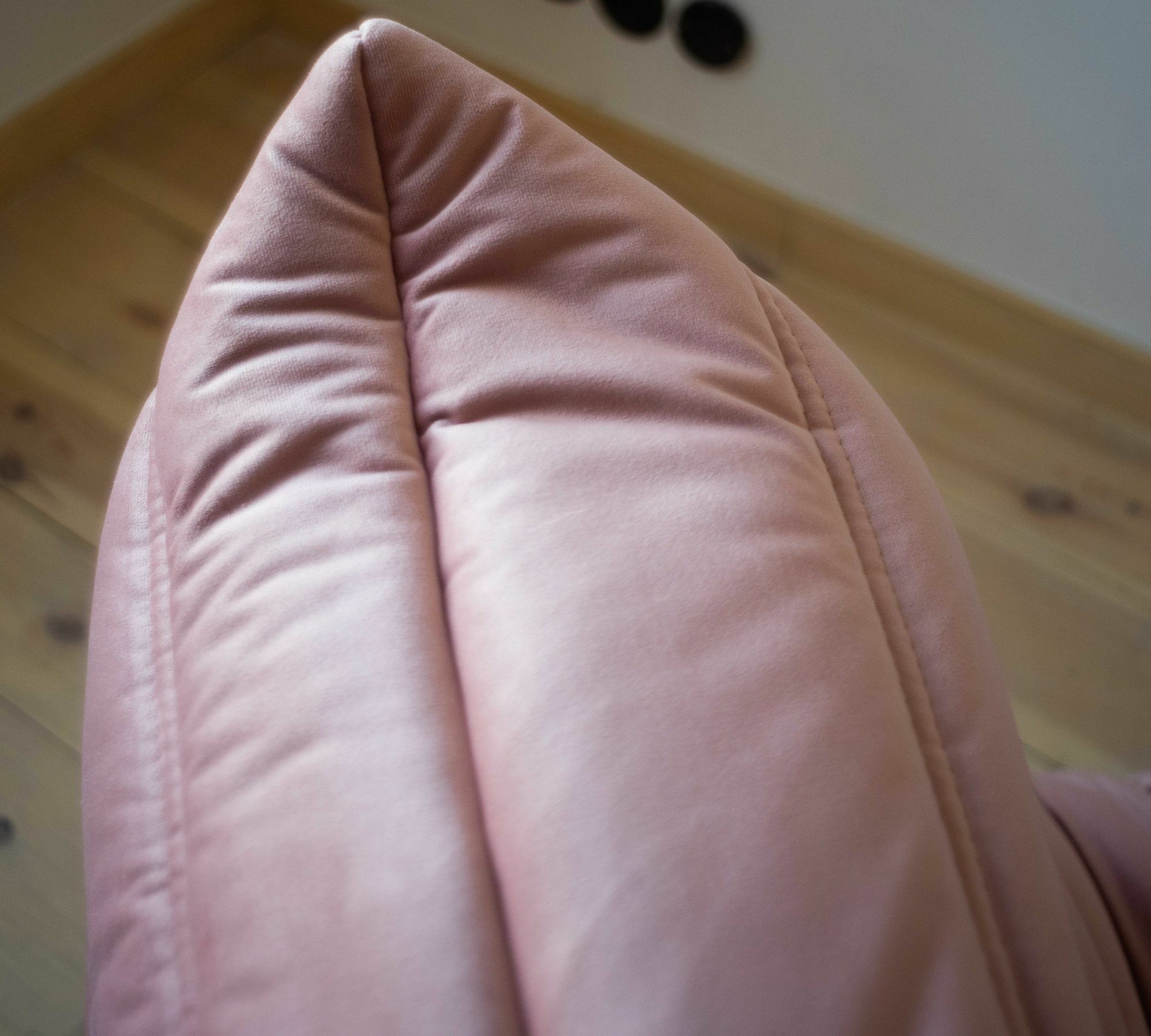 Togo armchair velvet pearl pink 6