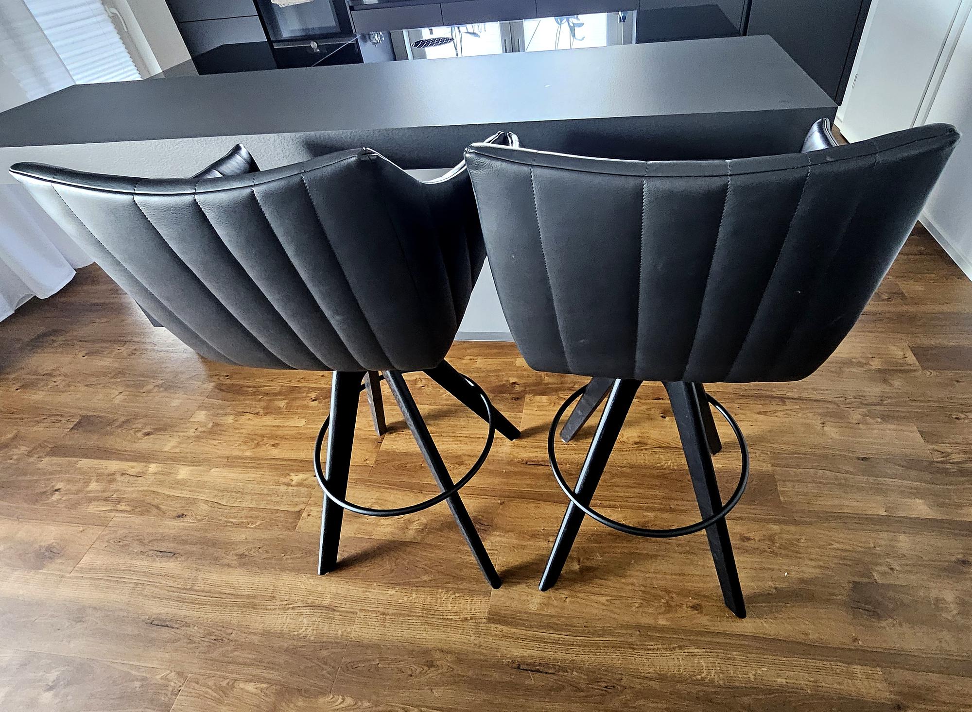 2x Bar Stools Rubie 1