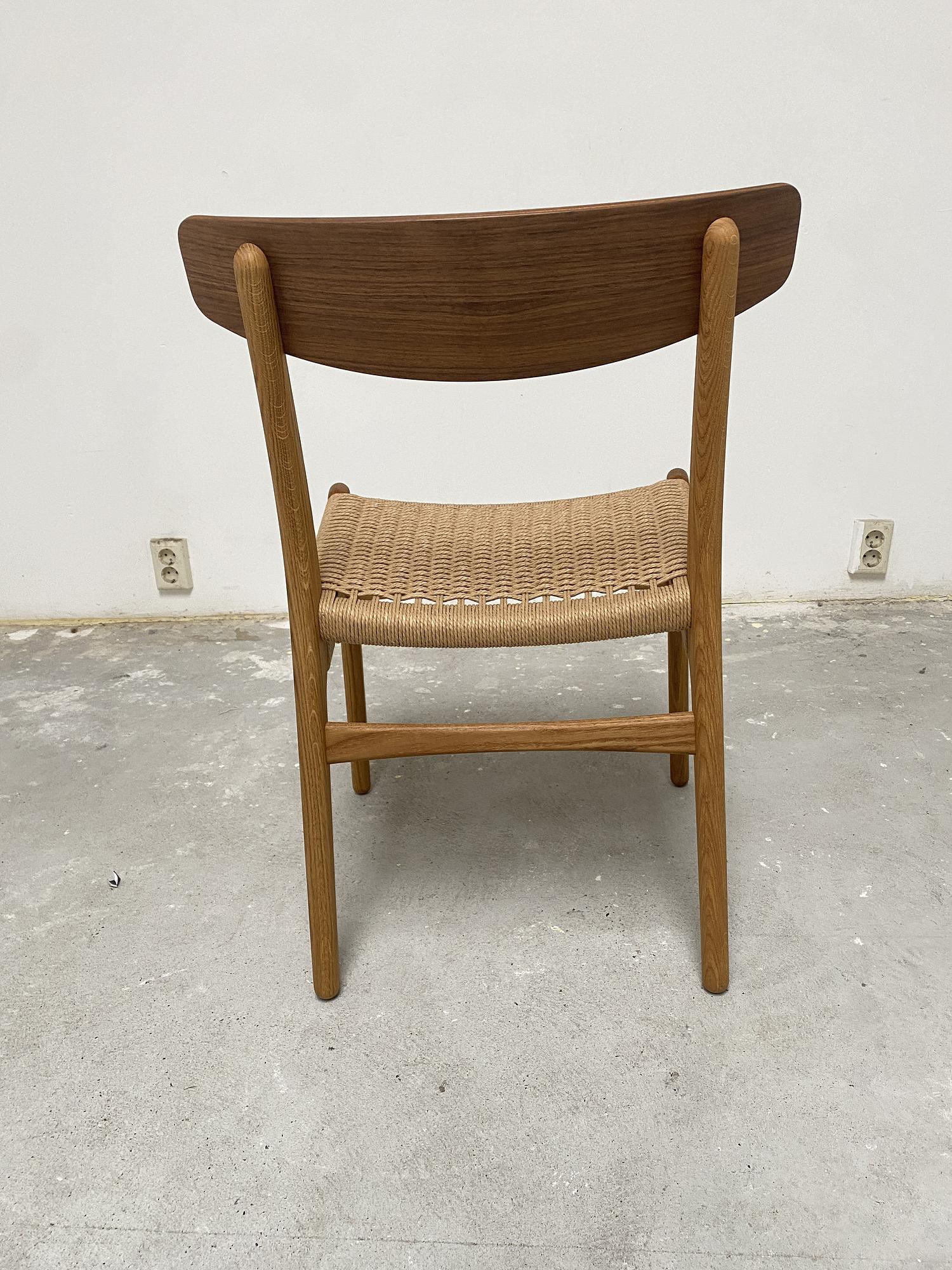 Model CH23 Dining chair Oak 3