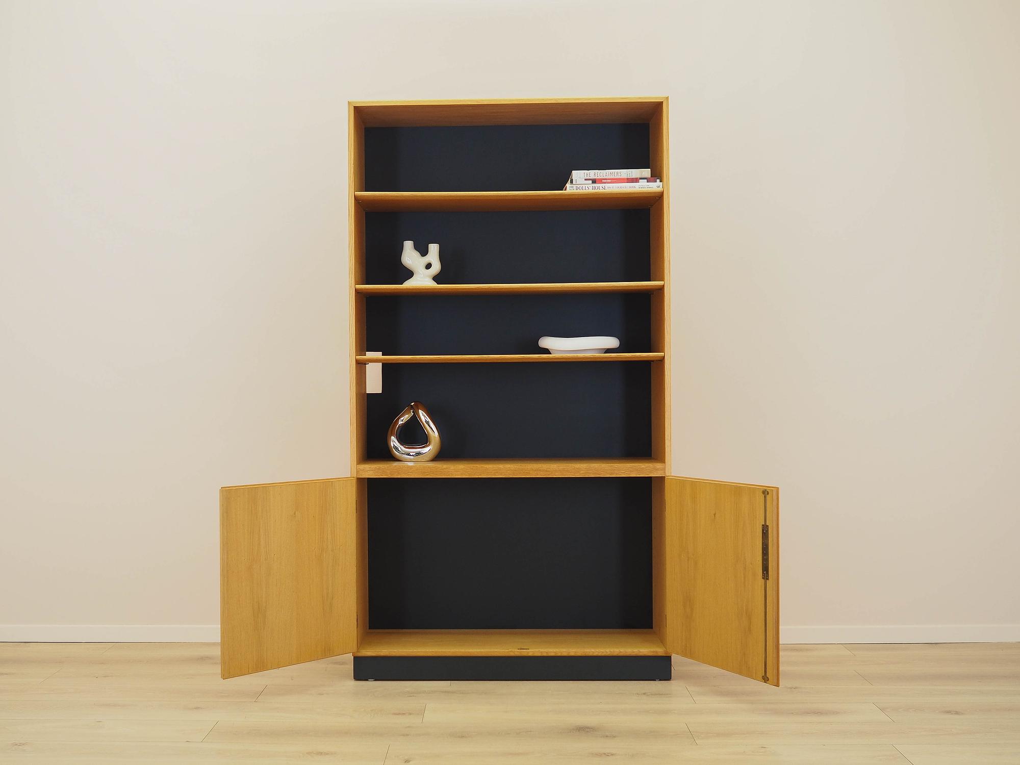 Libreria in legno di frassino 2
