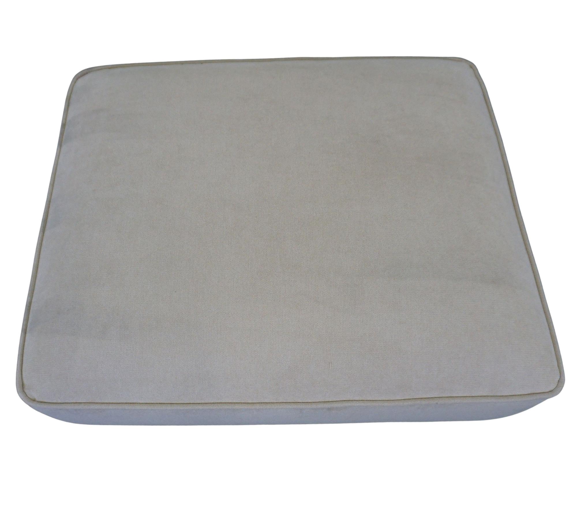 Leonora Hocker Form Cream 4