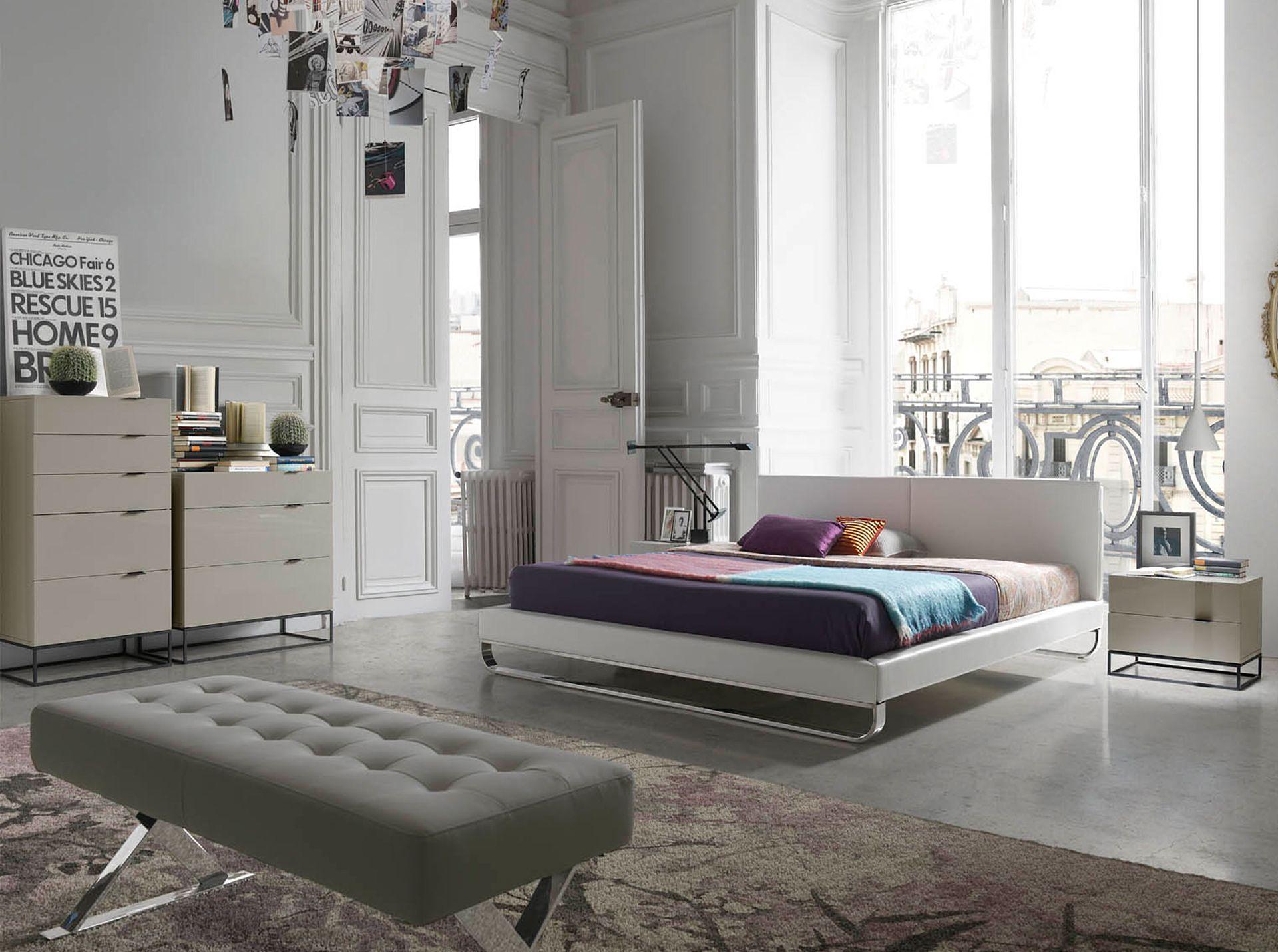 ANGEL CERDÁ Bedside table in grey wood and black steel 4