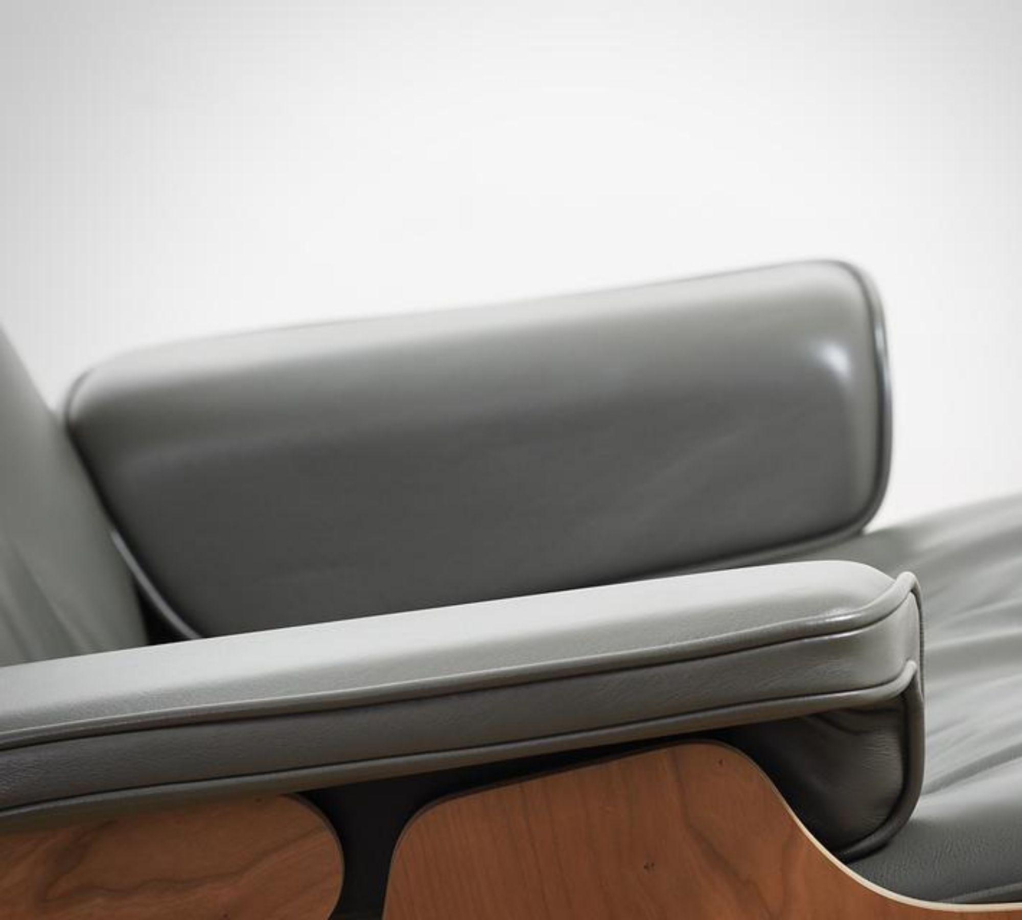 Eames Lounge Chair XL & Ottoman Leather Umbragray 5