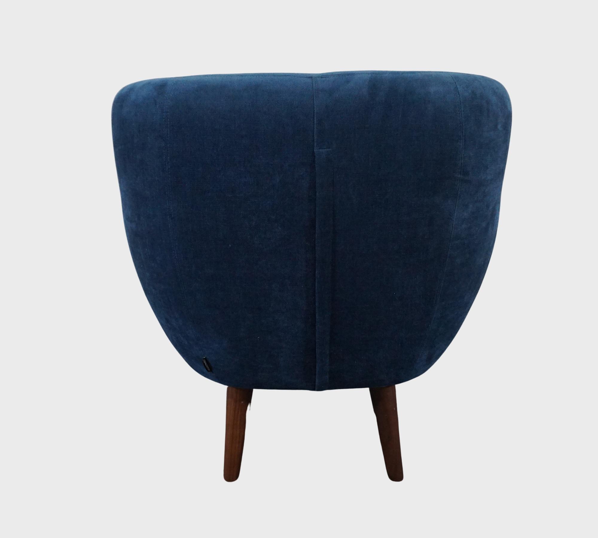 Anne Sessel Planet Legion Blue 5