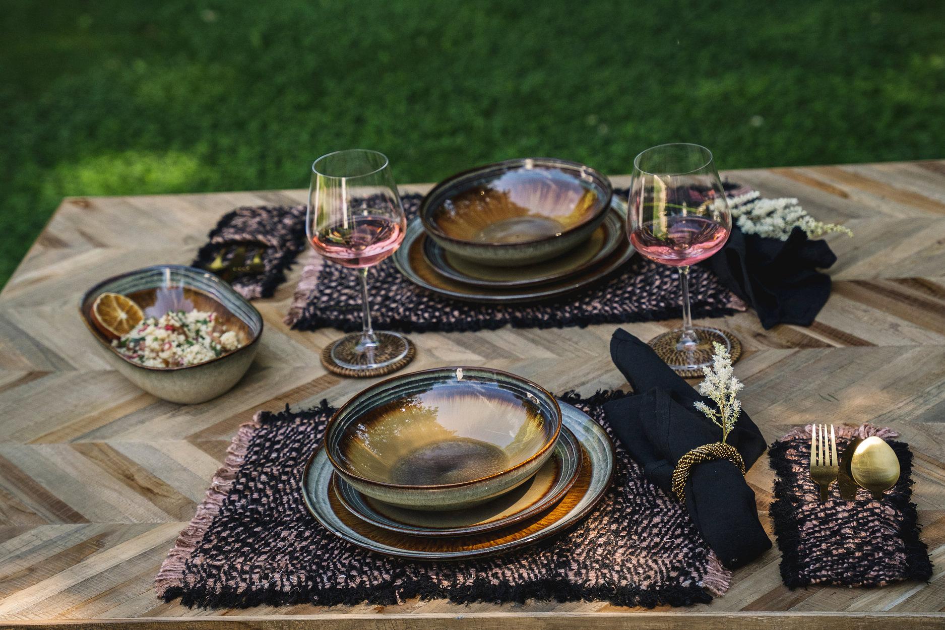 4x Oh My Gee Placemat Black-brown 2