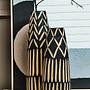 Arlo Kleine gravierte Holzvase
 8