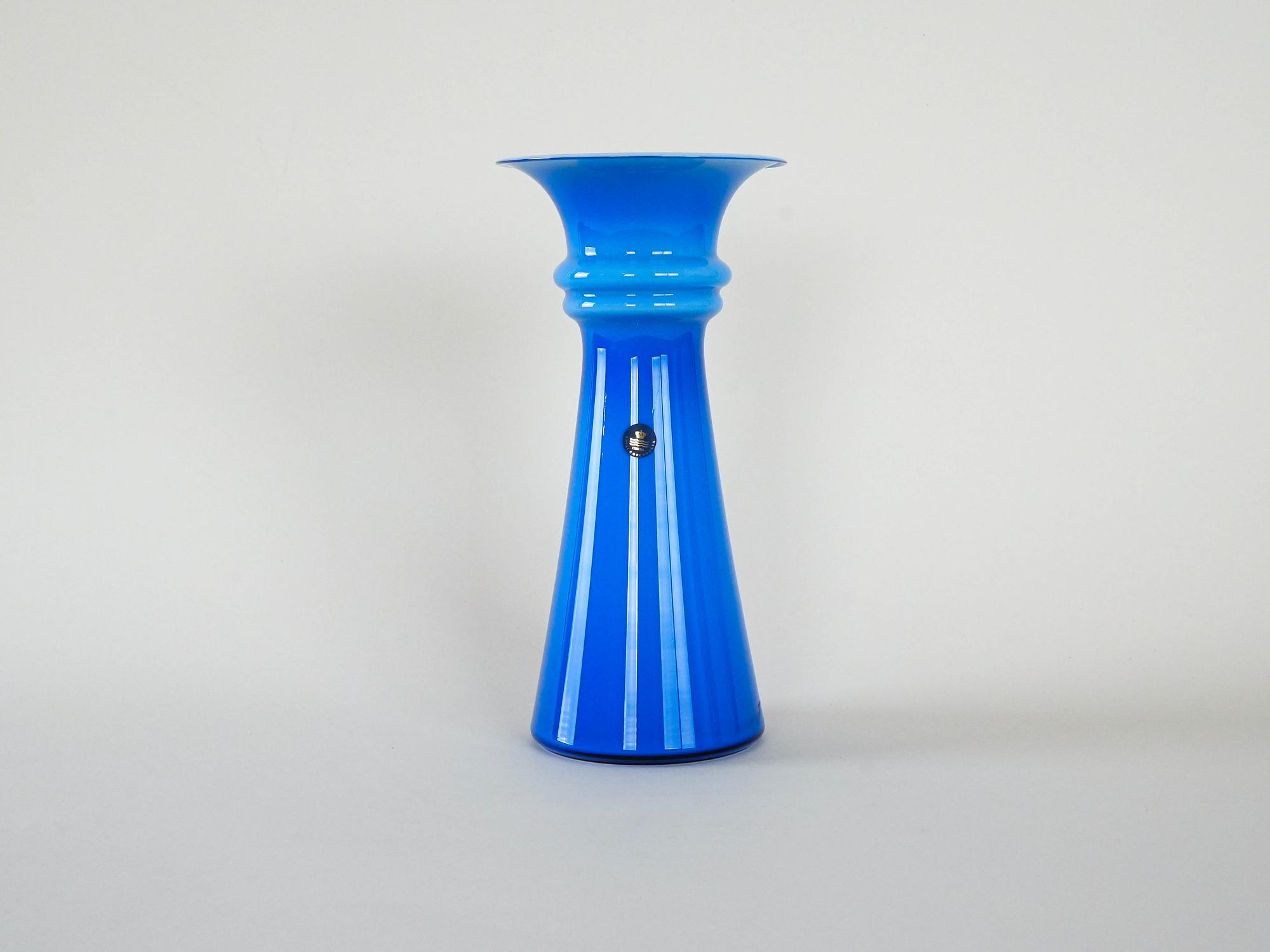 Glass vase Blue 3