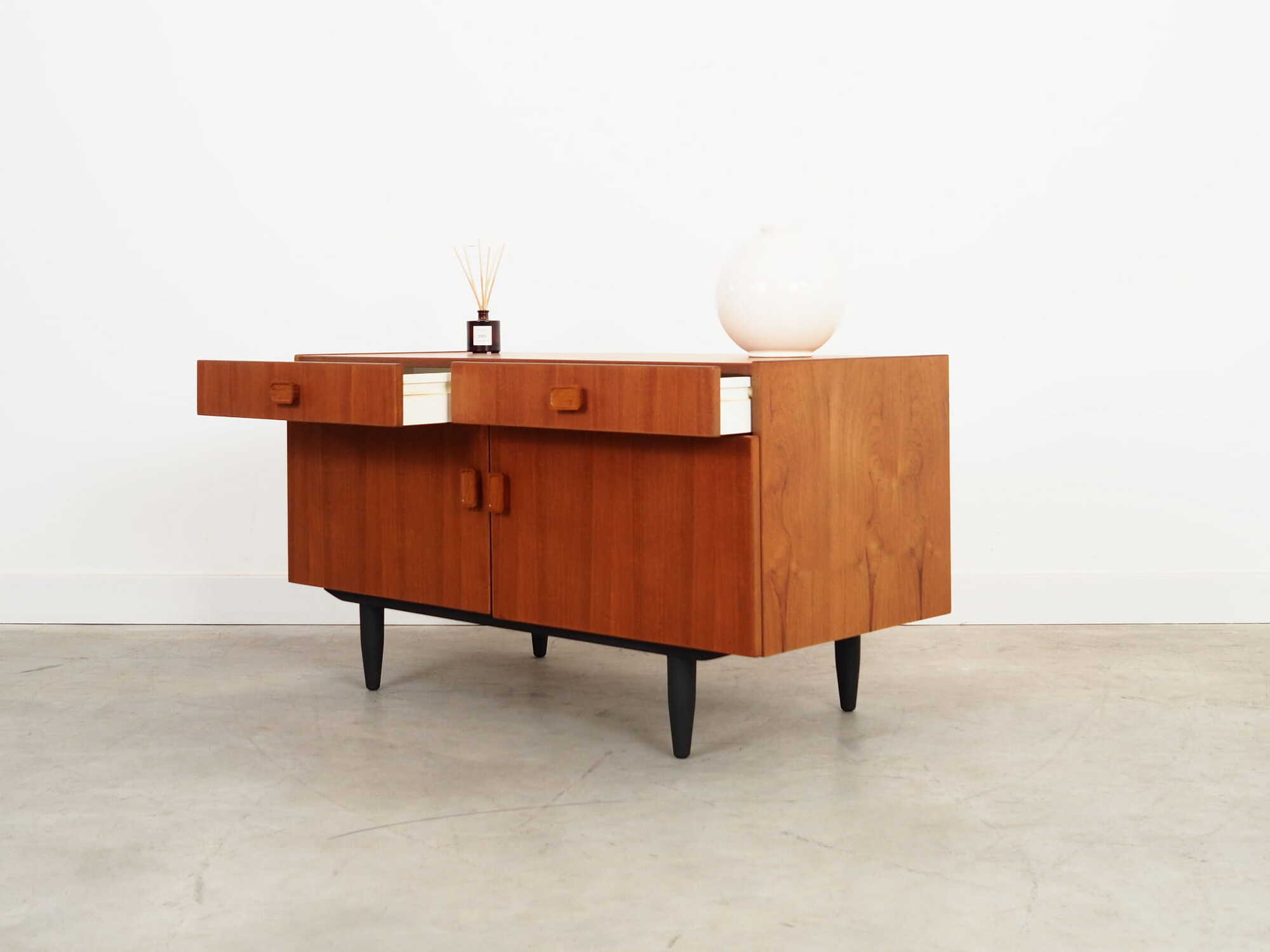 Vintage Schrank Teakholz Braun 1970er Jahre 4