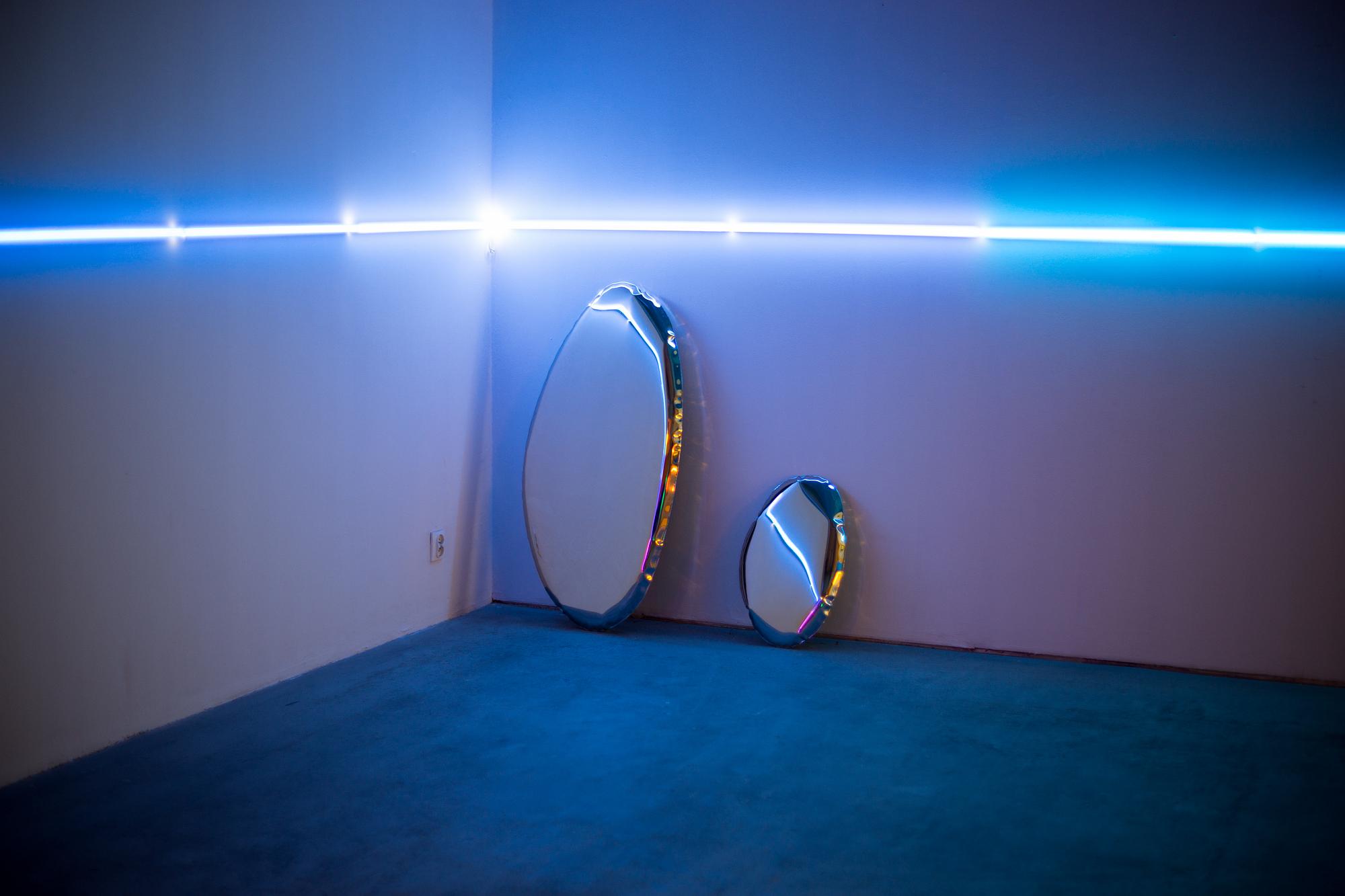 Table Mirror O5 Stainless Steel Polished Silver 2