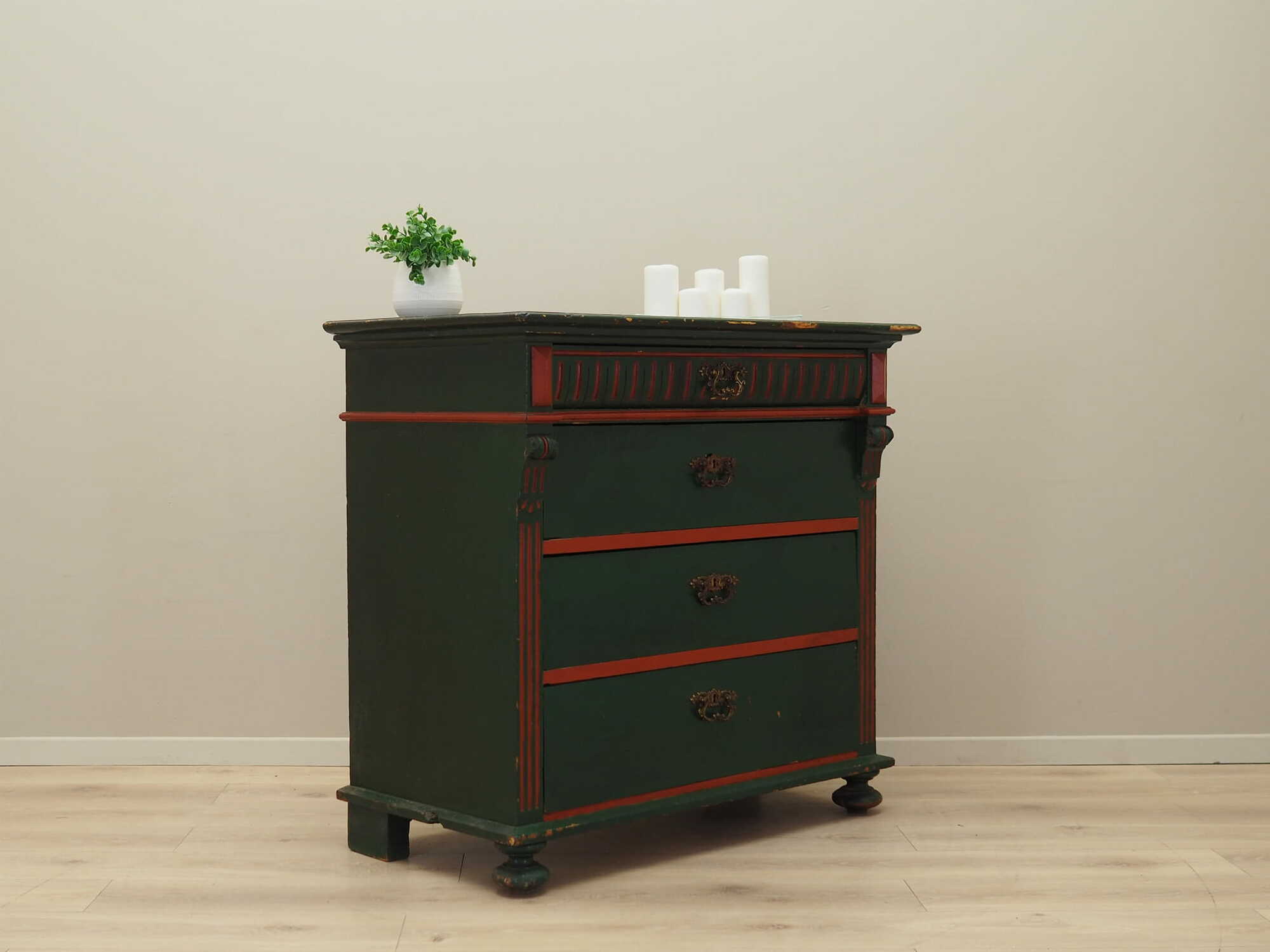 Chest of drawers Wood Green 1950s 4
