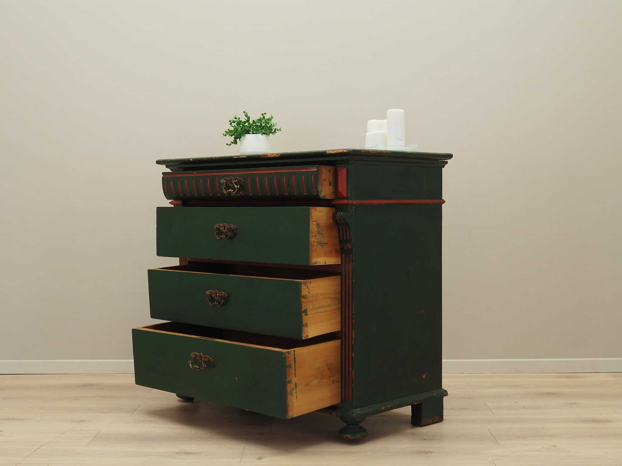 Chest of drawers Wood Green 1950s 3