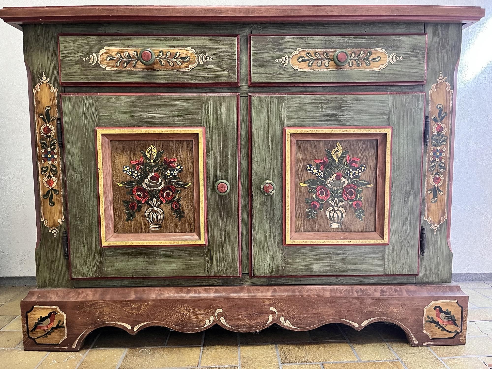 Voglauer Landhaus-Kommode Altgrün 0