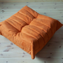 Togo Pouf Tessuto Arancione 1