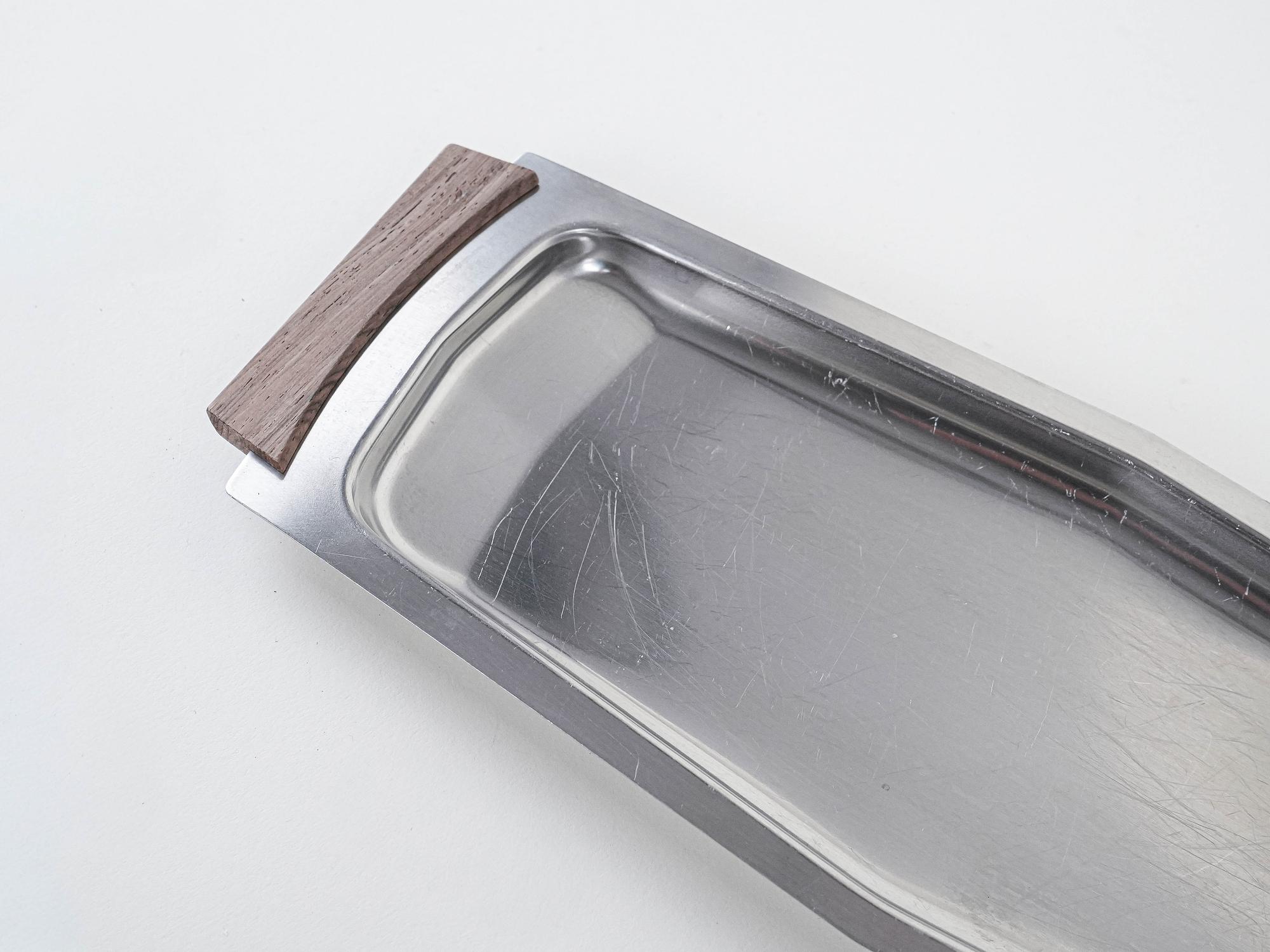 Rechteckiges Edelstahltablett 1970er Jahre 4
