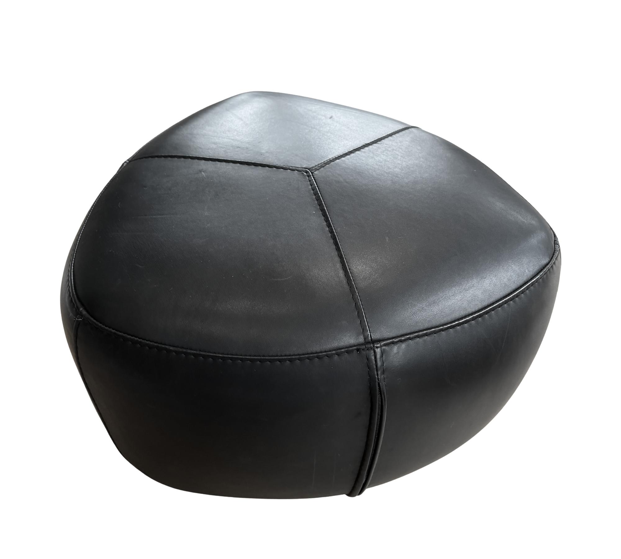 Pouf in pelle Bermuda Sienna Nero 1